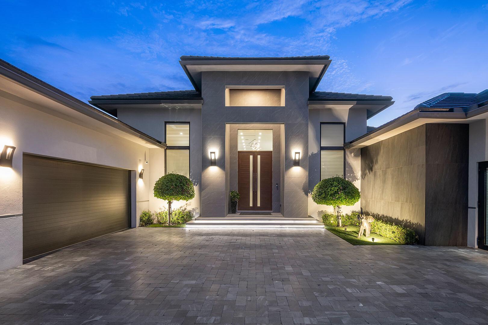 ROYAL PALM YACHT & COUNTR - Residential