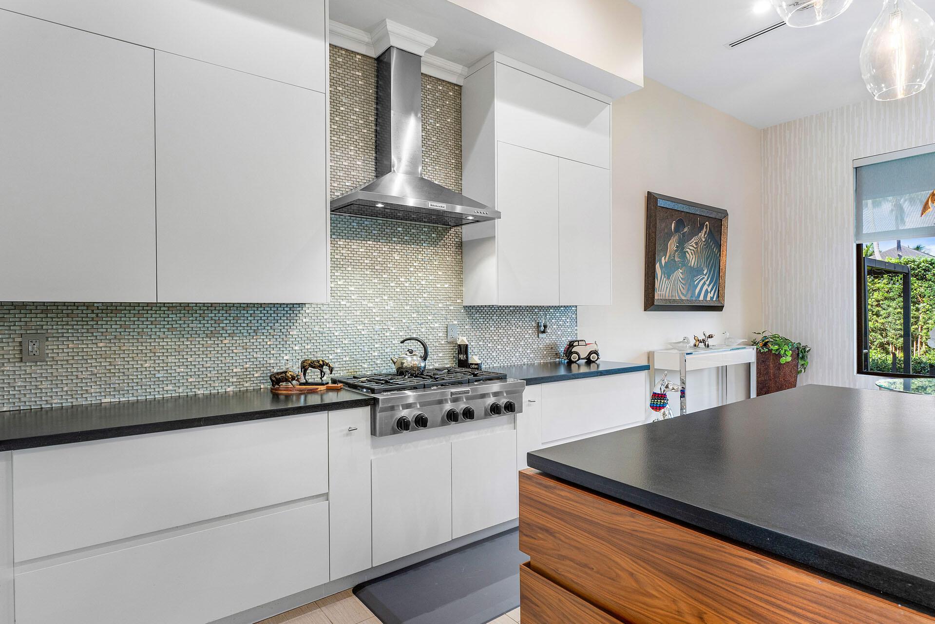 ROYAL PALM YACHT & COUNTR - Residential