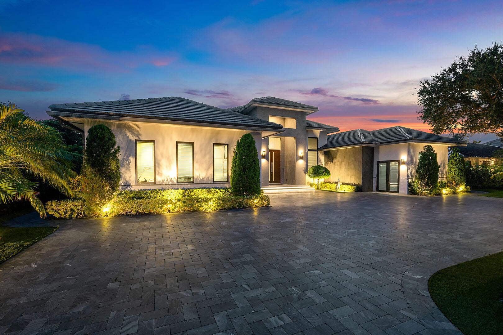 ROYAL PALM YACHT & COUNTR - Residential