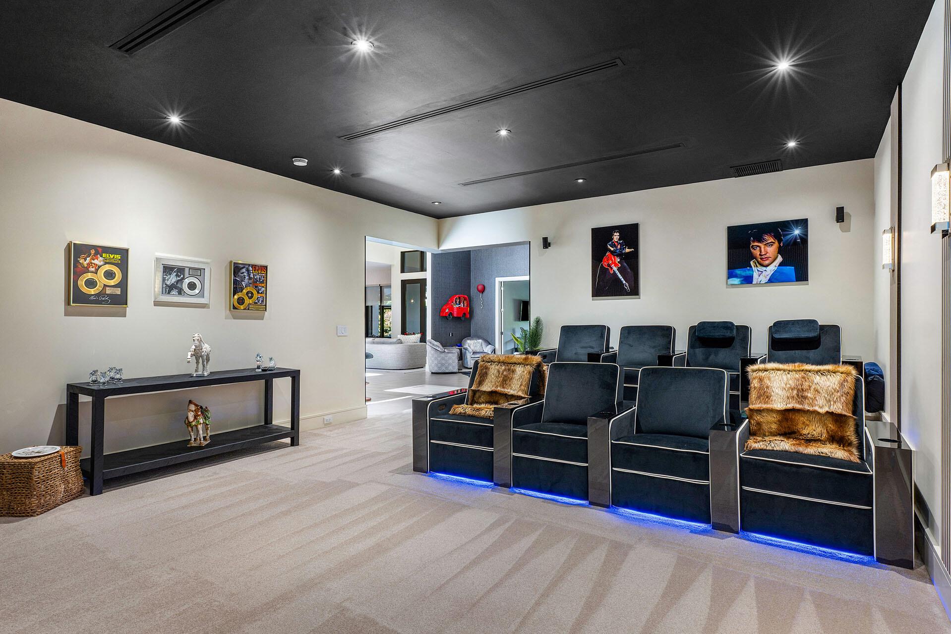 ROYAL PALM YACHT & COUNTR - Residential