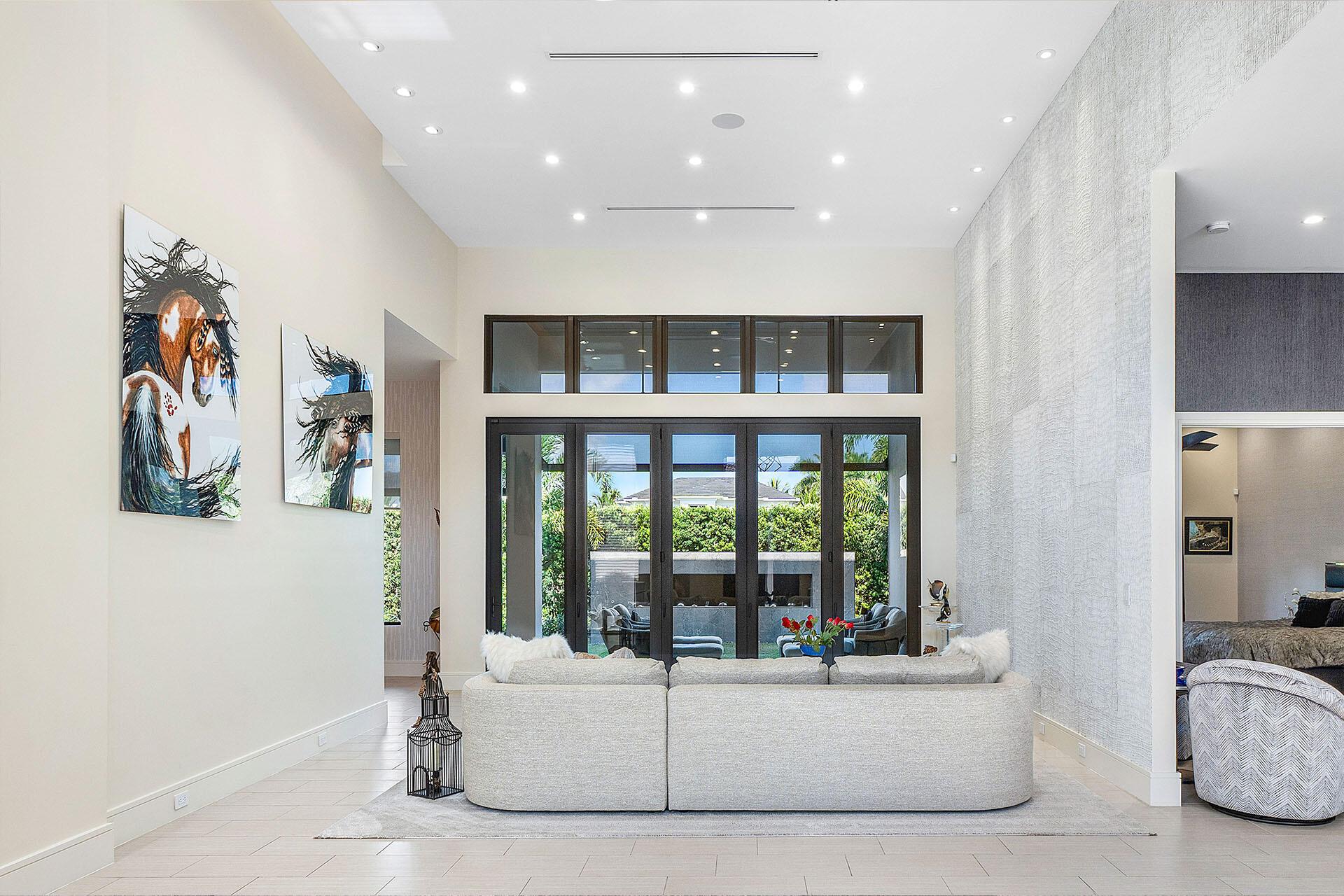 ROYAL PALM YACHT & COUNTR - Residential