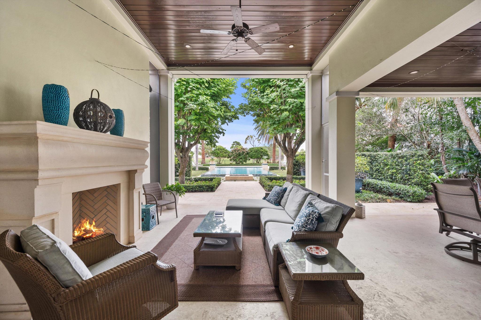 LOXAHATCHEE CLUB AT MAPLE - Residential