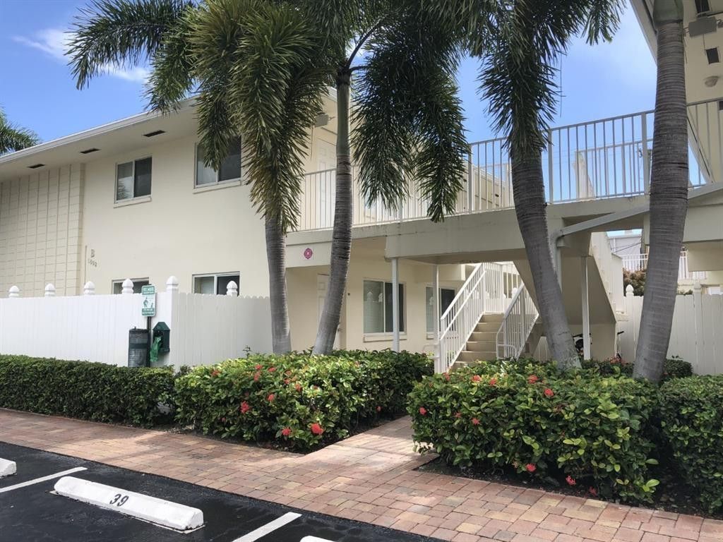 Photo of 1892 NE 46th Street #B 1, Fort Lauderdale, FL 33308 (MLS # F10494629)