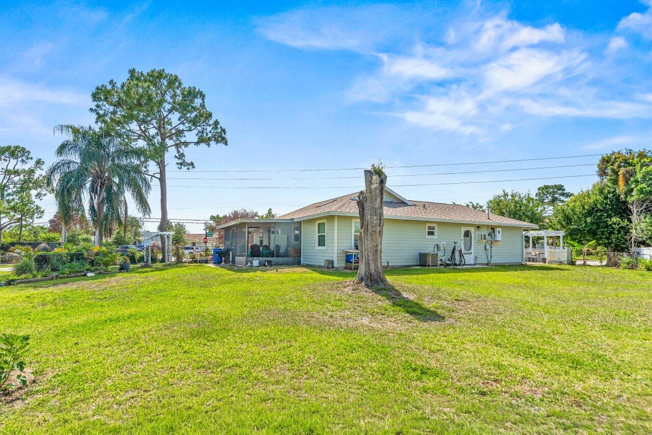 PORT ST LUCIE SECTION 18 - Residential