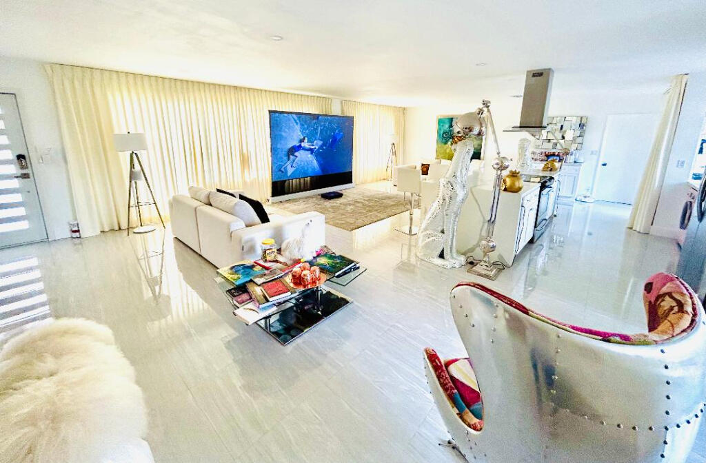 20515 Highland Lakes Boulevard