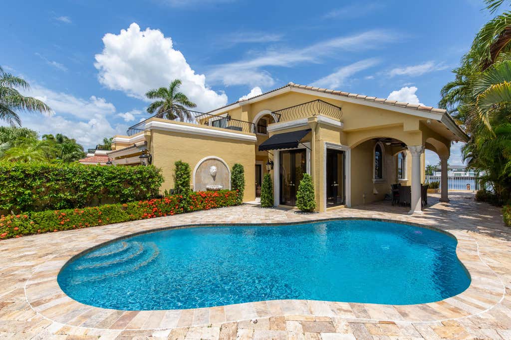 Photo of 529 Pelican Way, Delray Beach, FL 33483 (MLS # B26044447)
