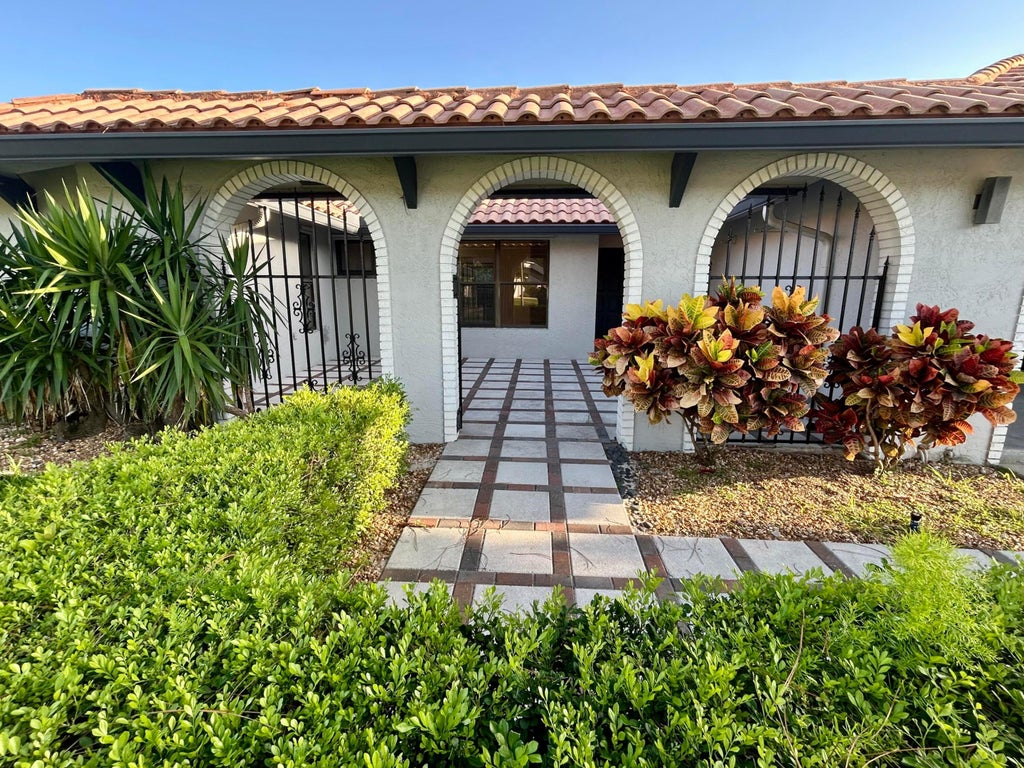 Photo of 22822 Pinewood Court, Boca Raton, FL 33433 (MLS # B26046407)