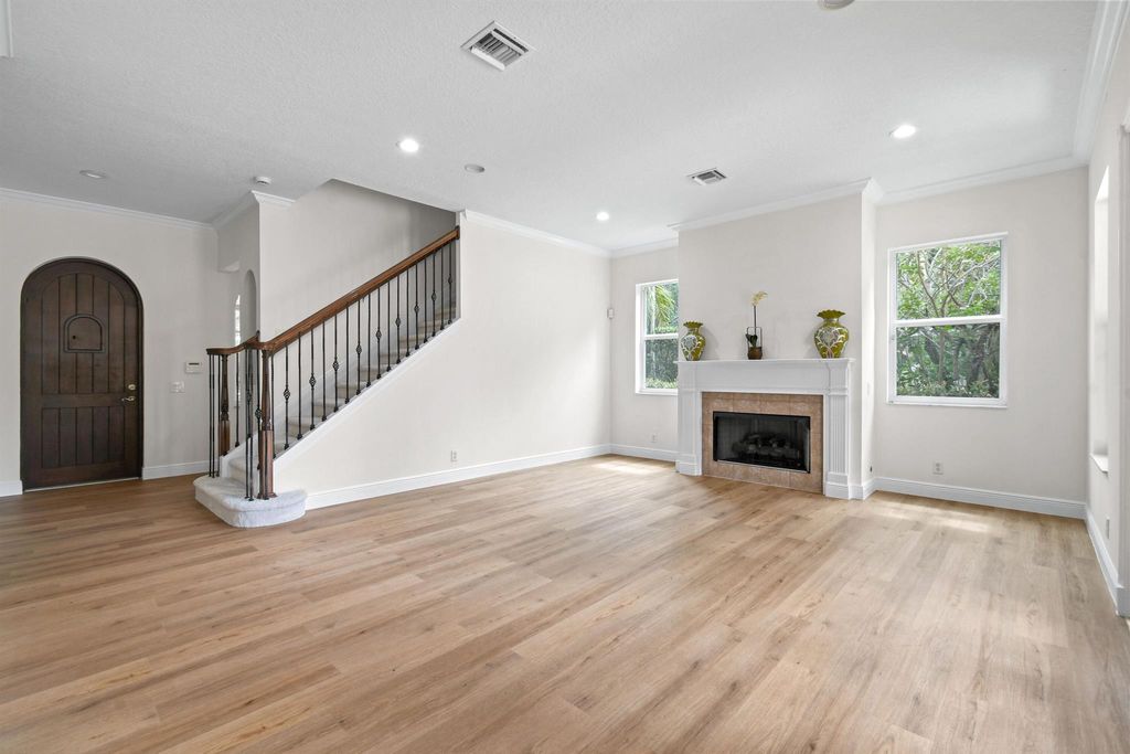 Photo of 138 Santiago Drive, Jupiter, FL 33458 (MLS # R11097004)