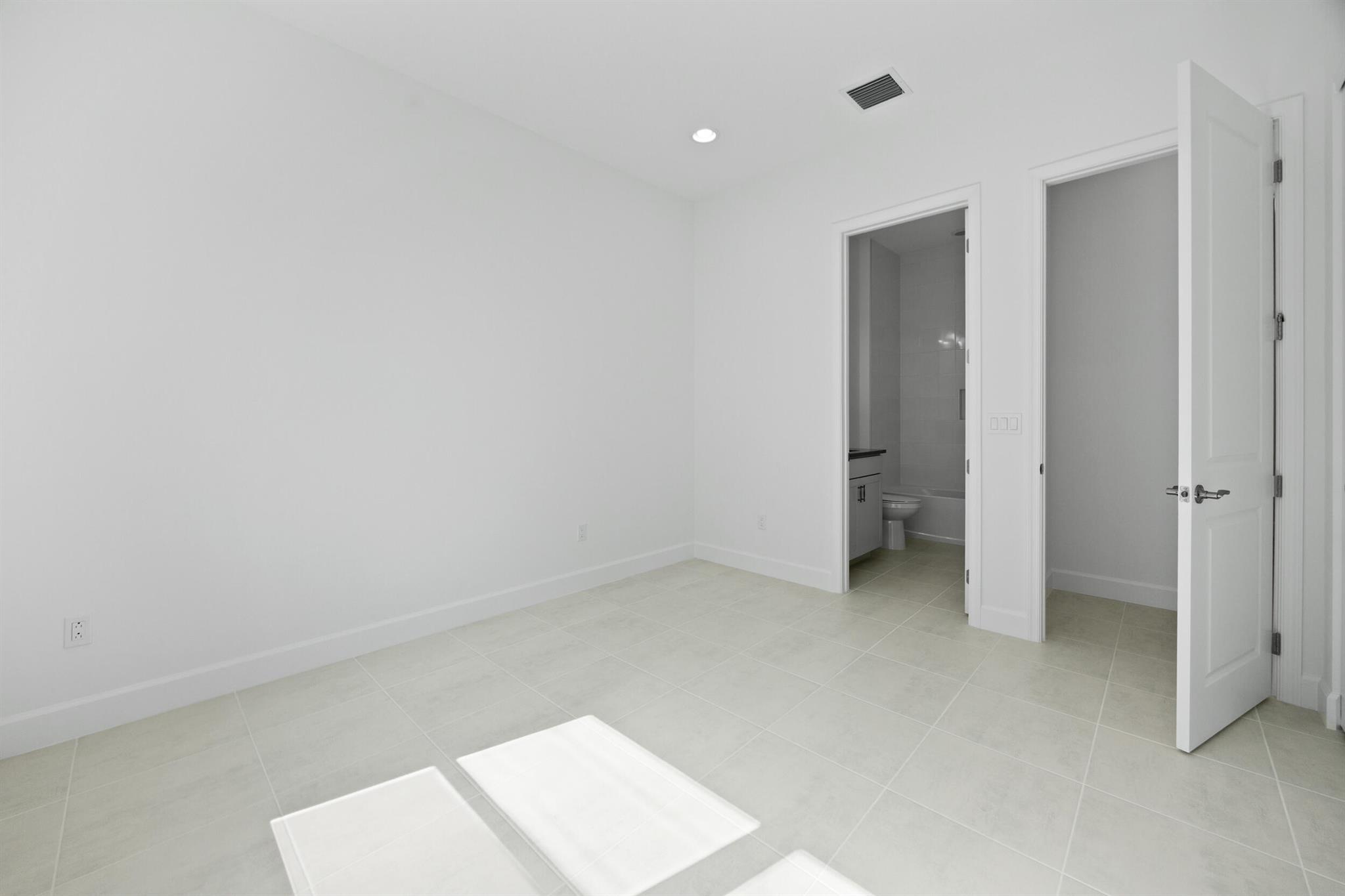 WOODLANDS OF WESTLAKE - Residential