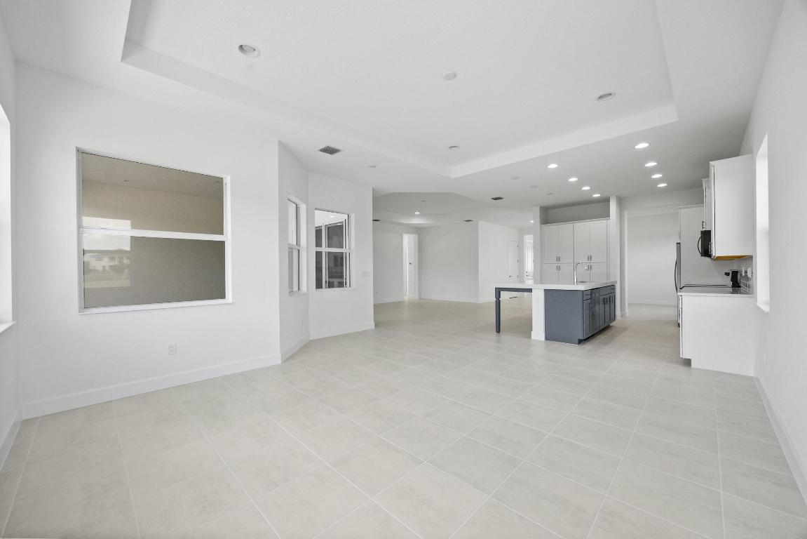 WOODLANDS OF WESTLAKE - Residential