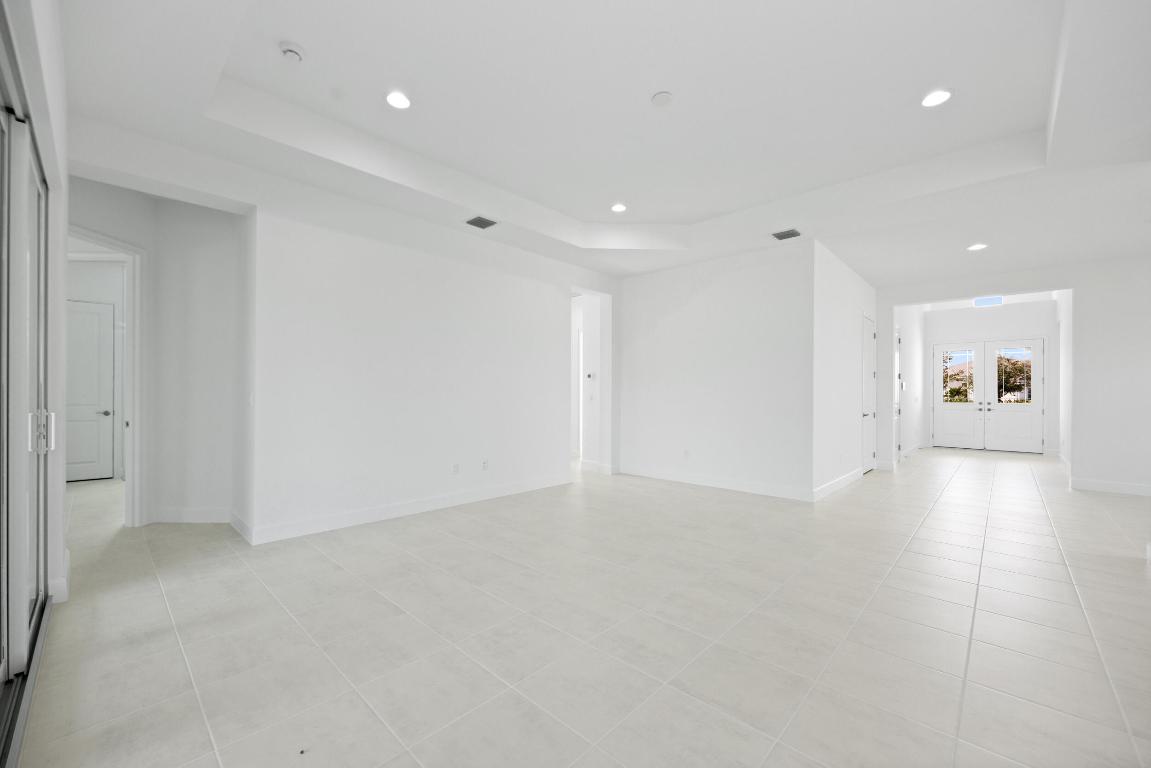 WOODLANDS OF WESTLAKE - Residential