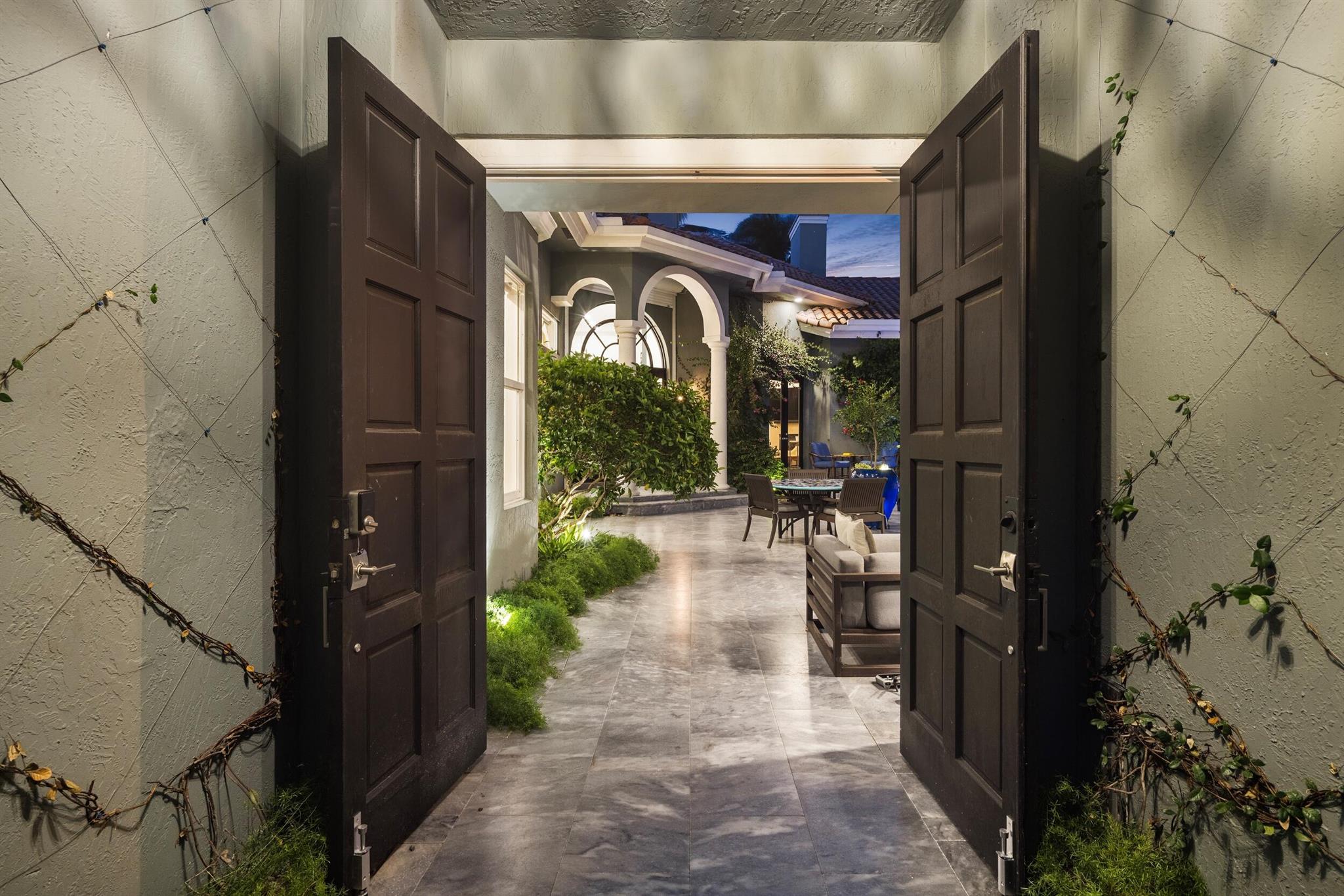 SEASONS - Residential