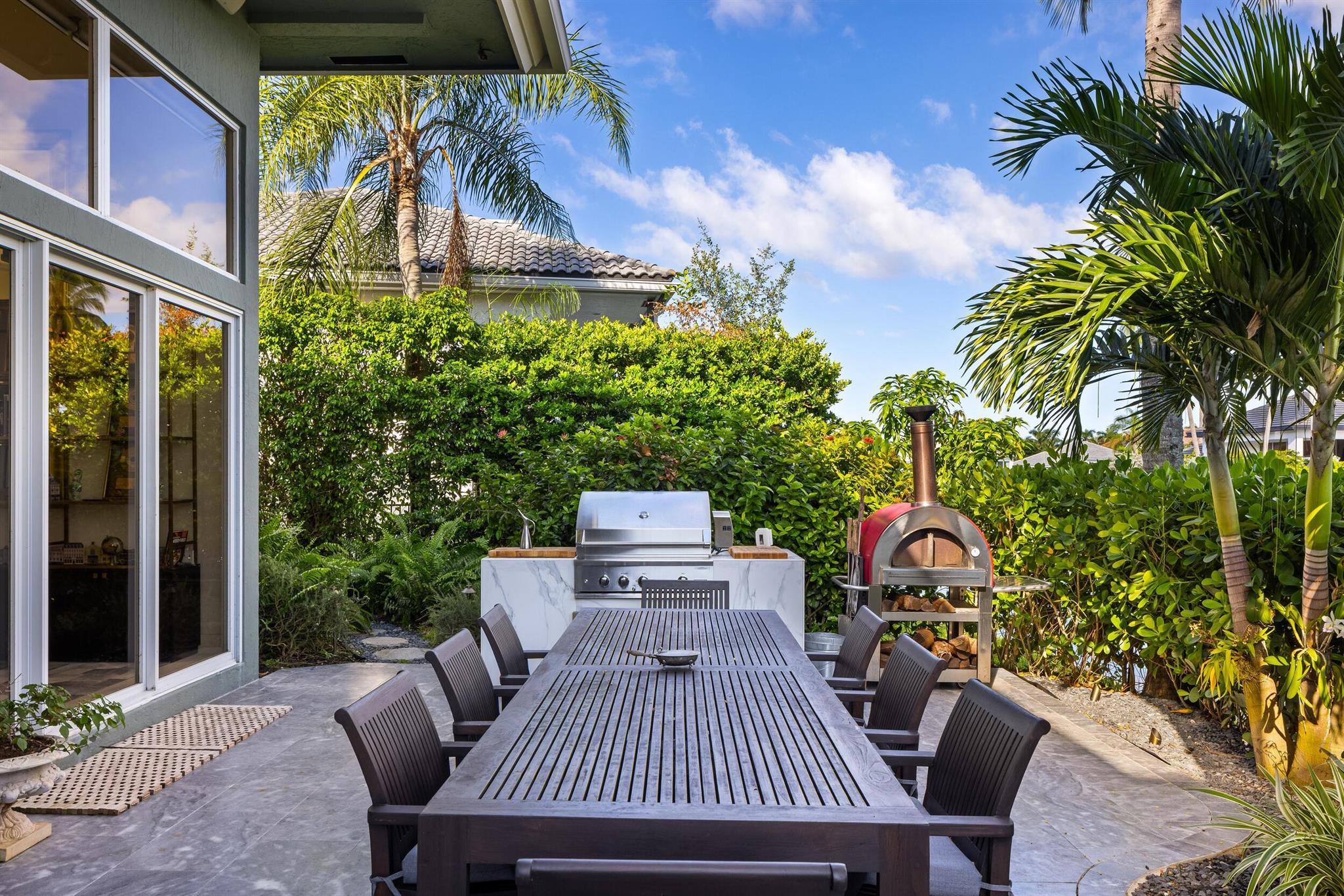 SEASONS - Residential