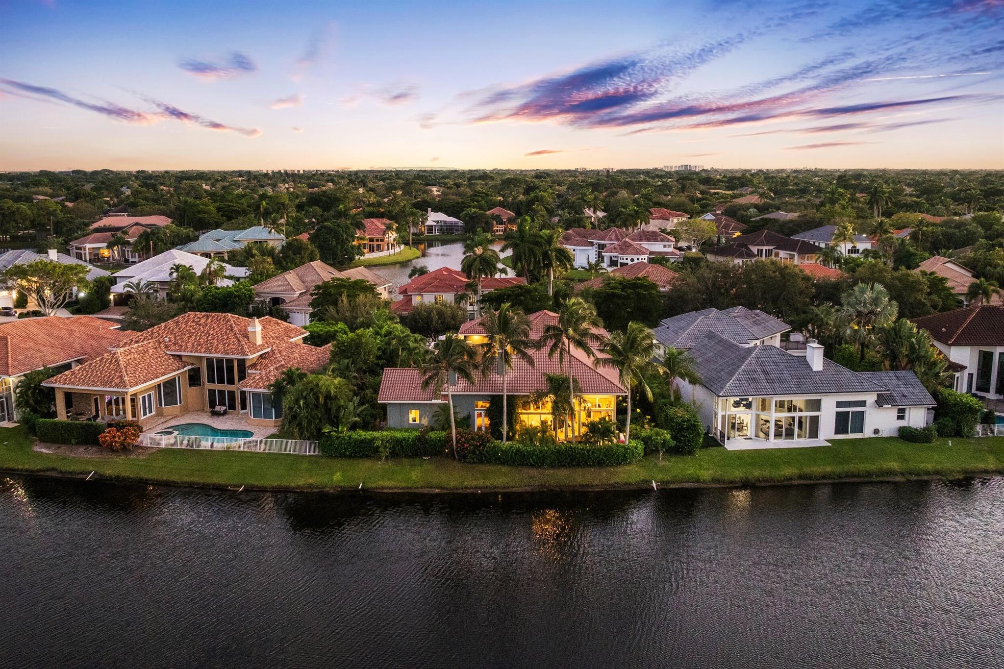 SEASONS - Residential