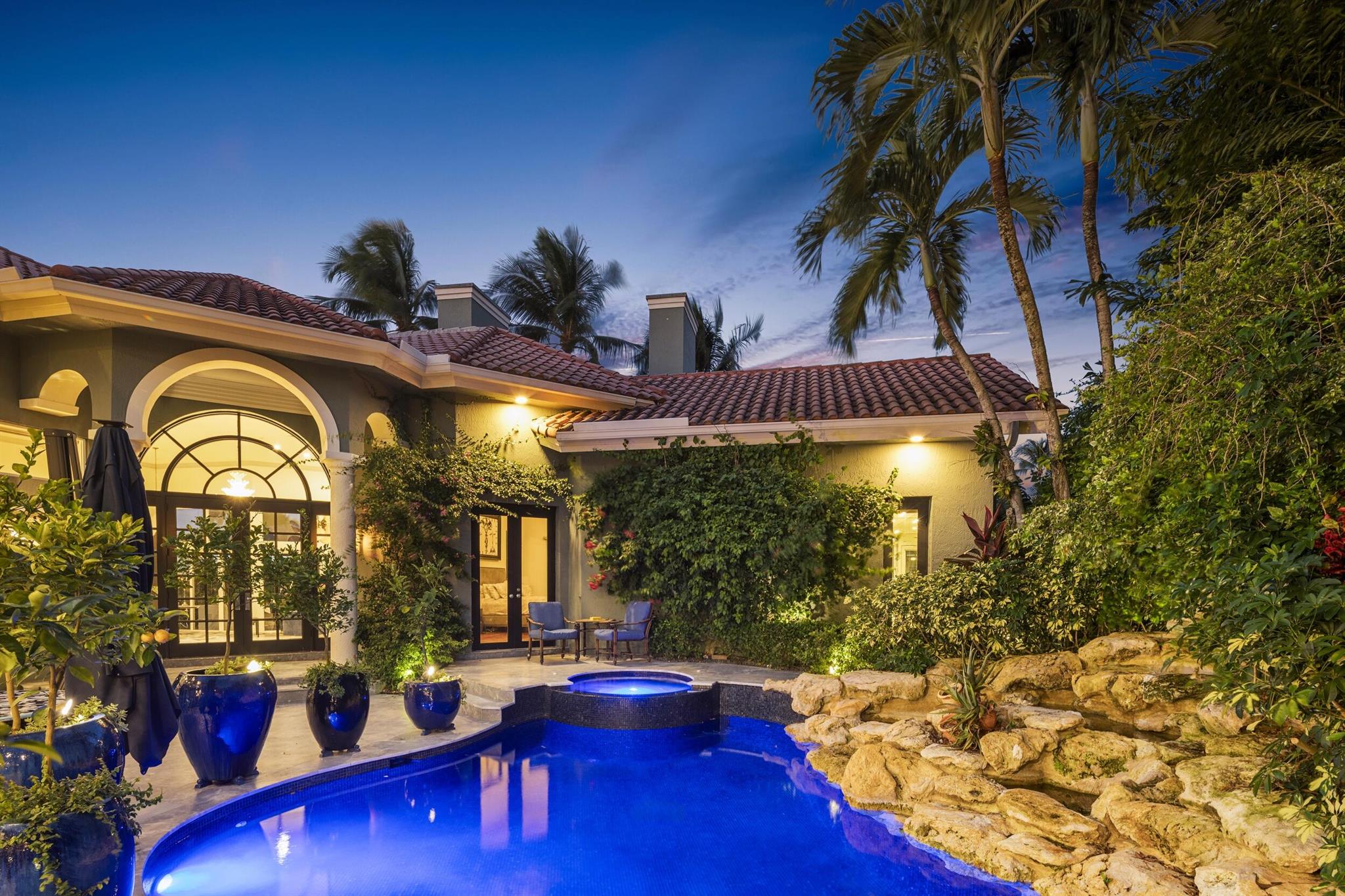 SEASONS - Residential