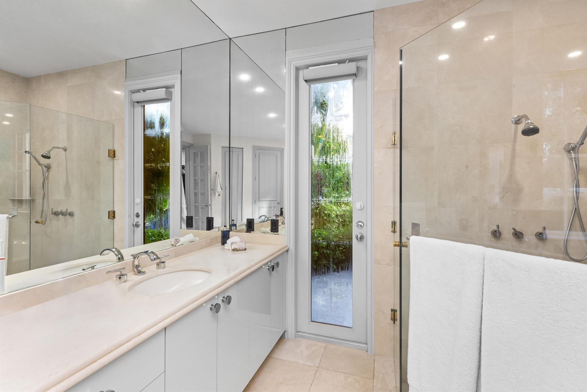 SEASONS - Residential