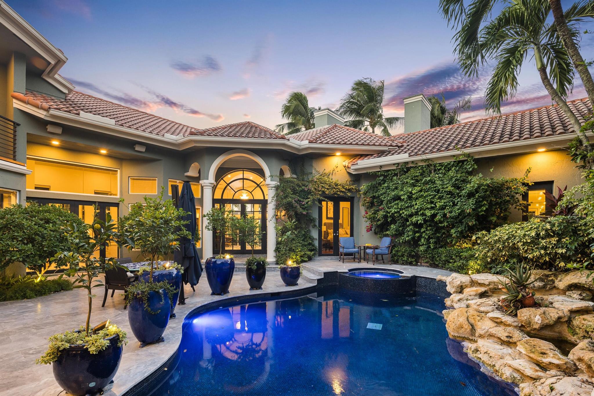 SEASONS - Residential