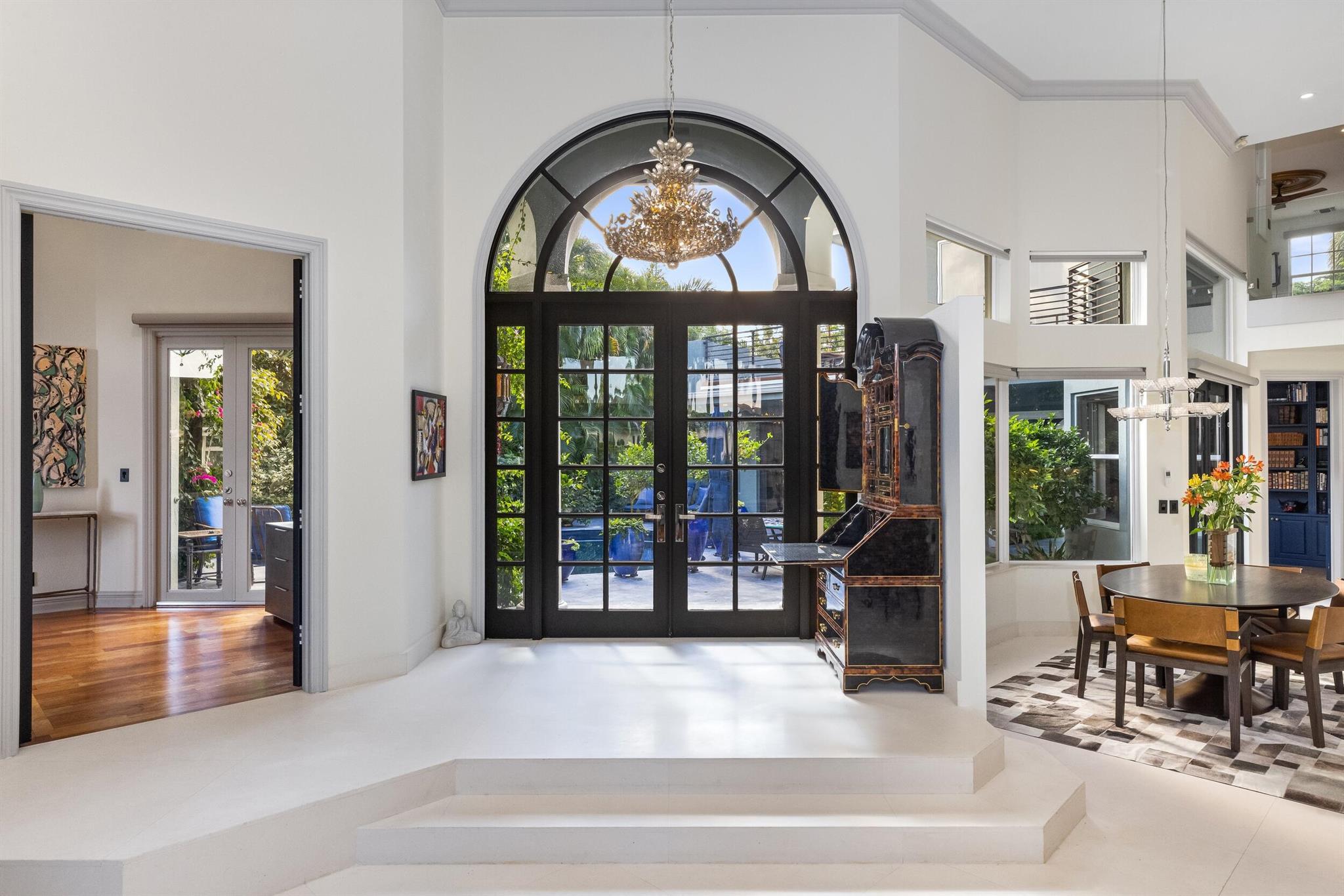 SEASONS - Residential