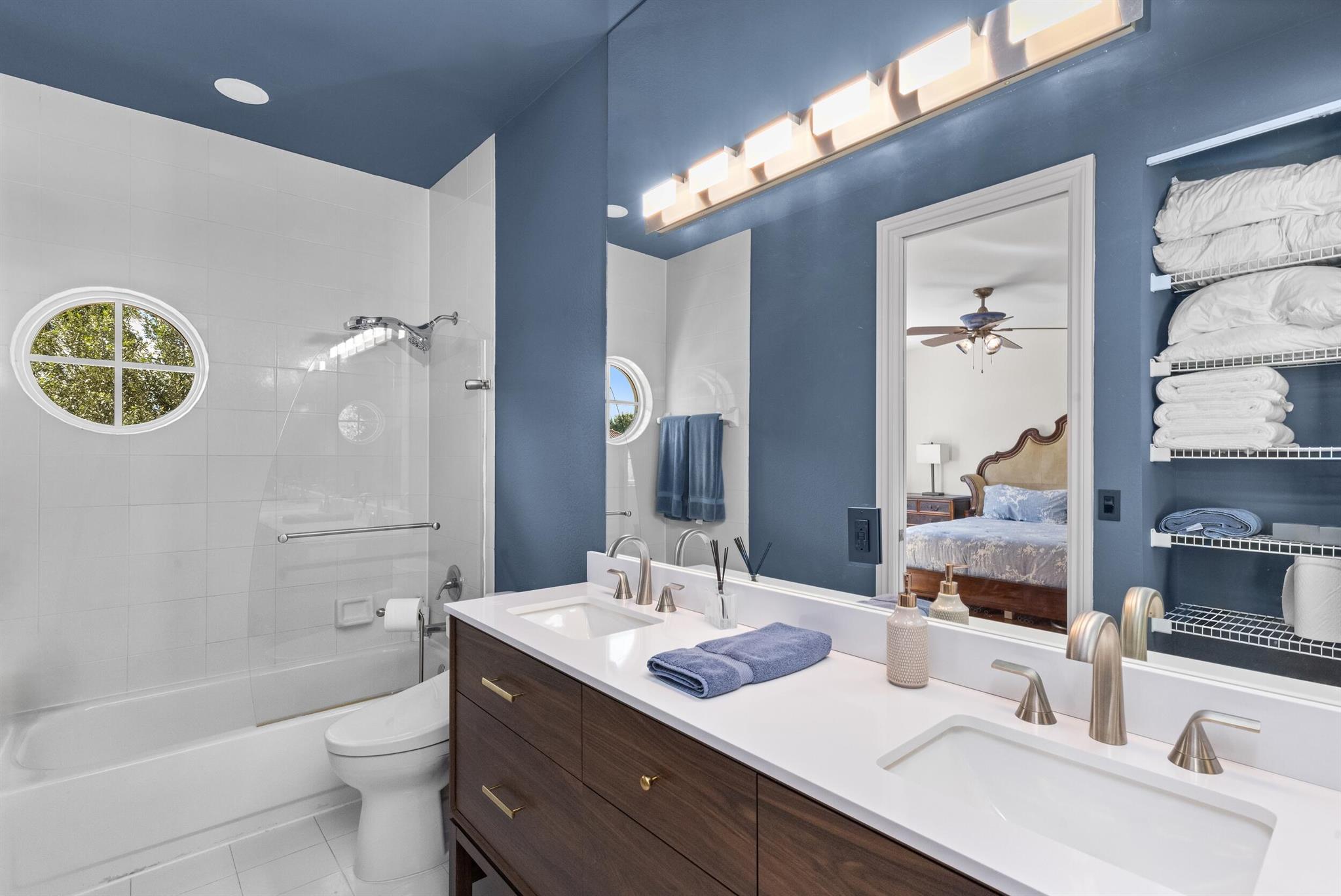 SEASONS - Residential