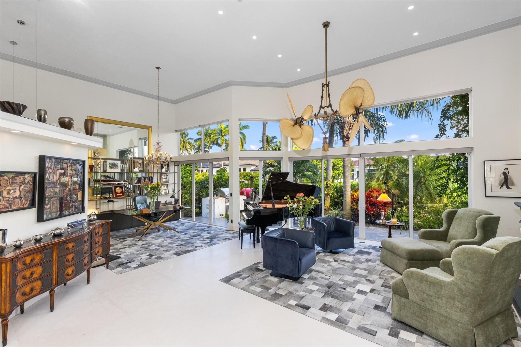 SEASONS - Residential