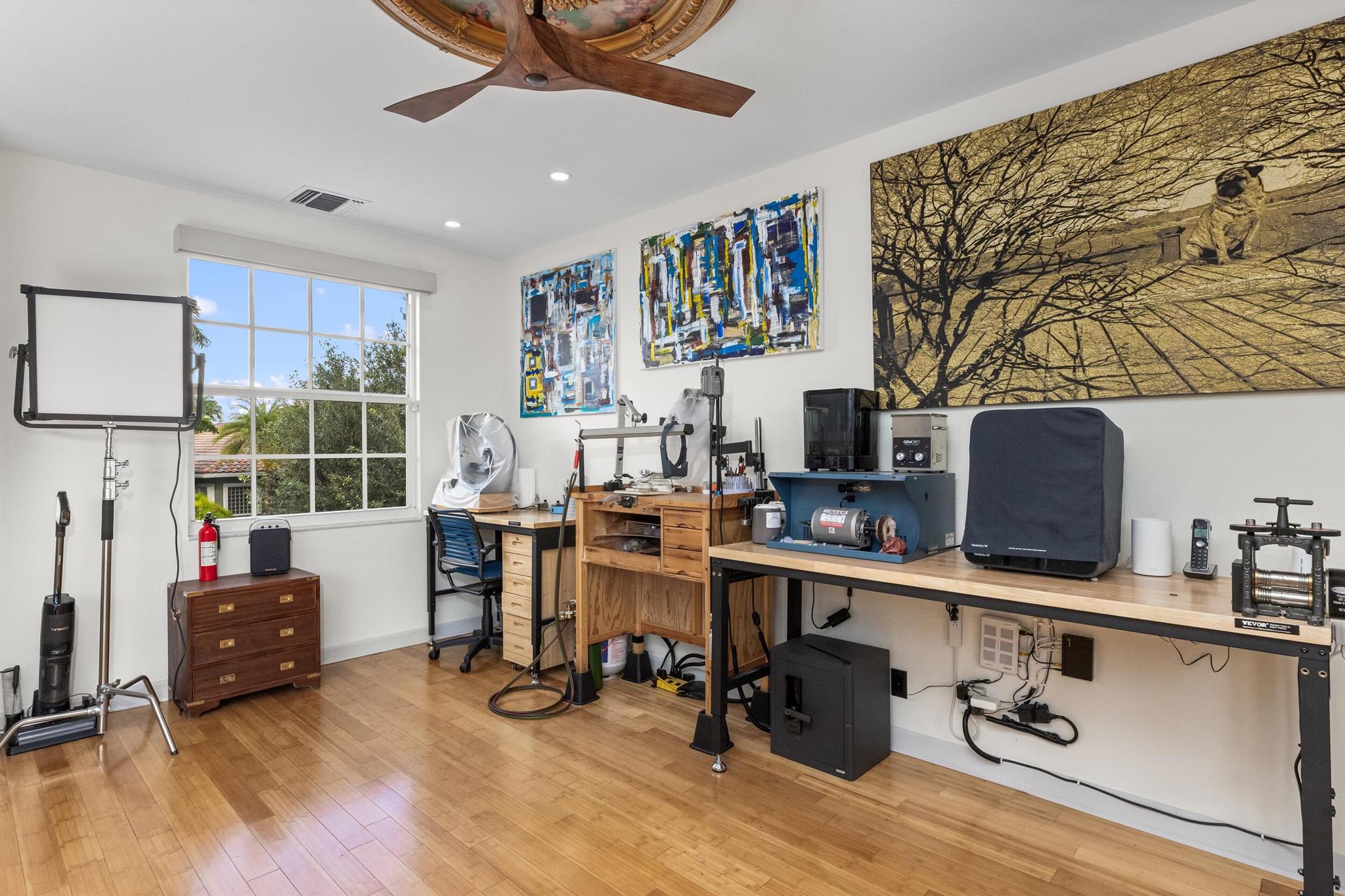 SEASONS - Residential