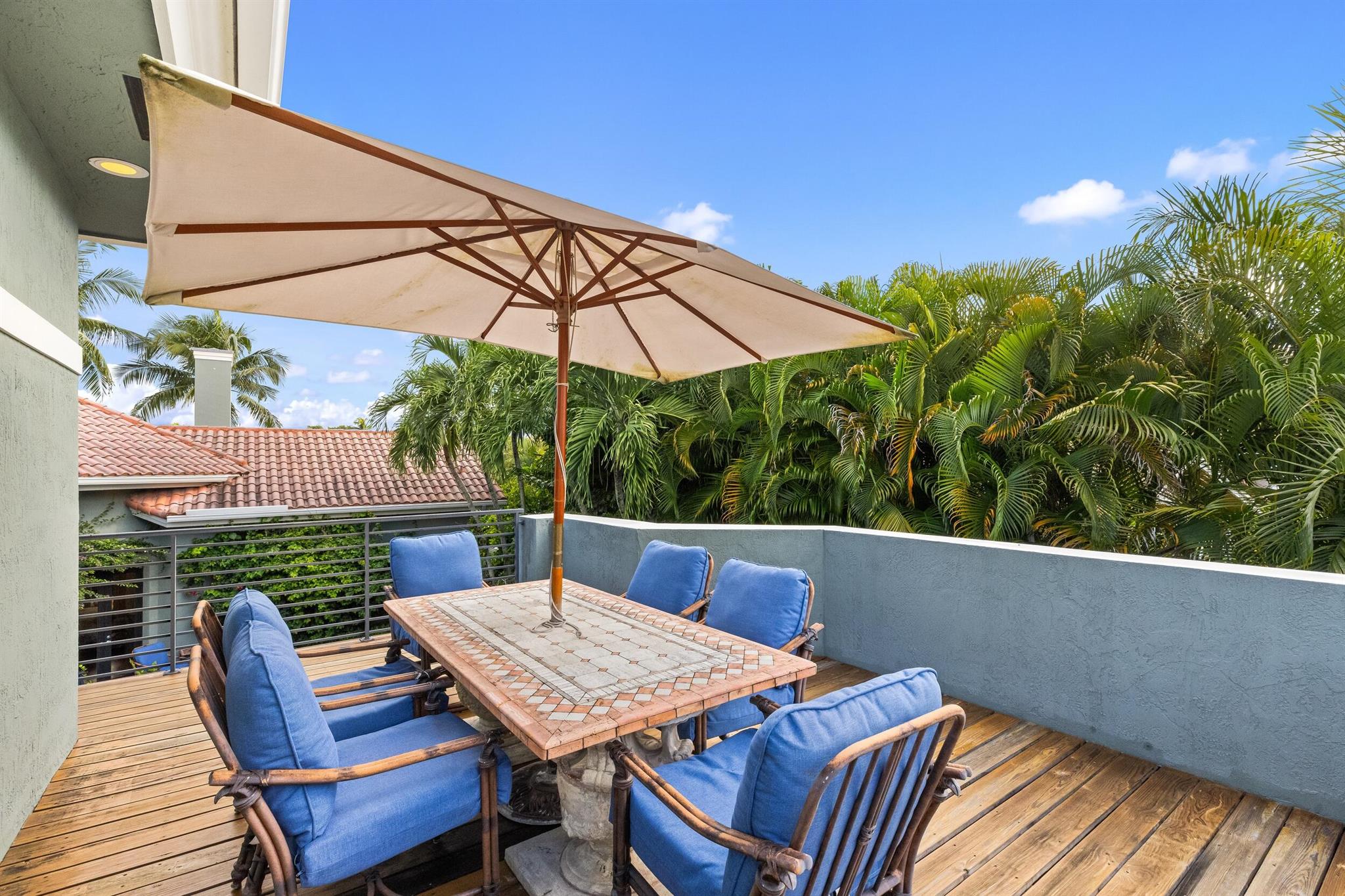 SEASONS - Residential