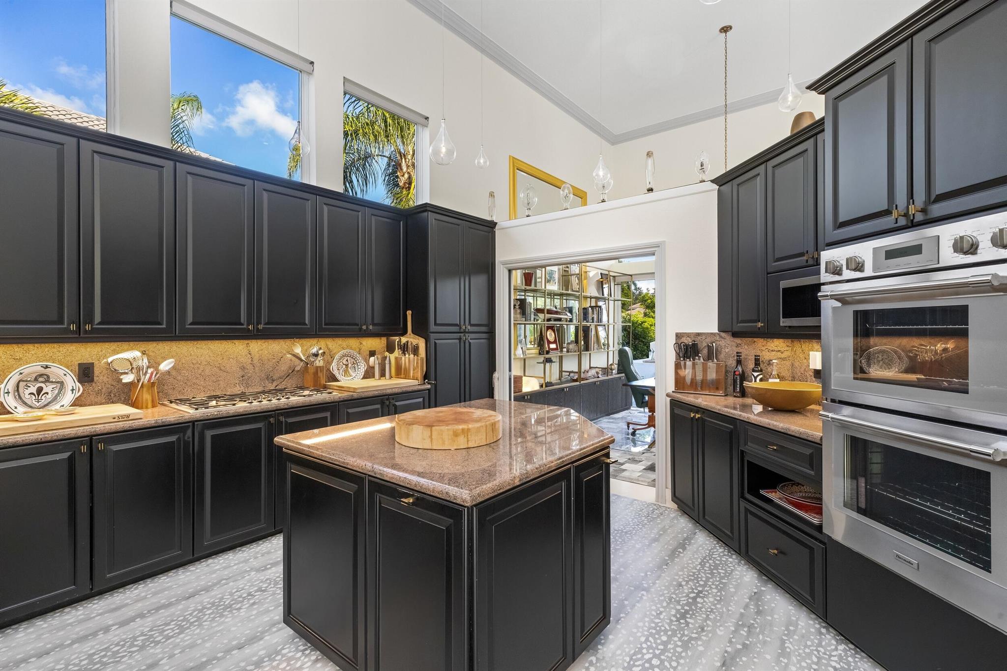 SEASONS - Residential