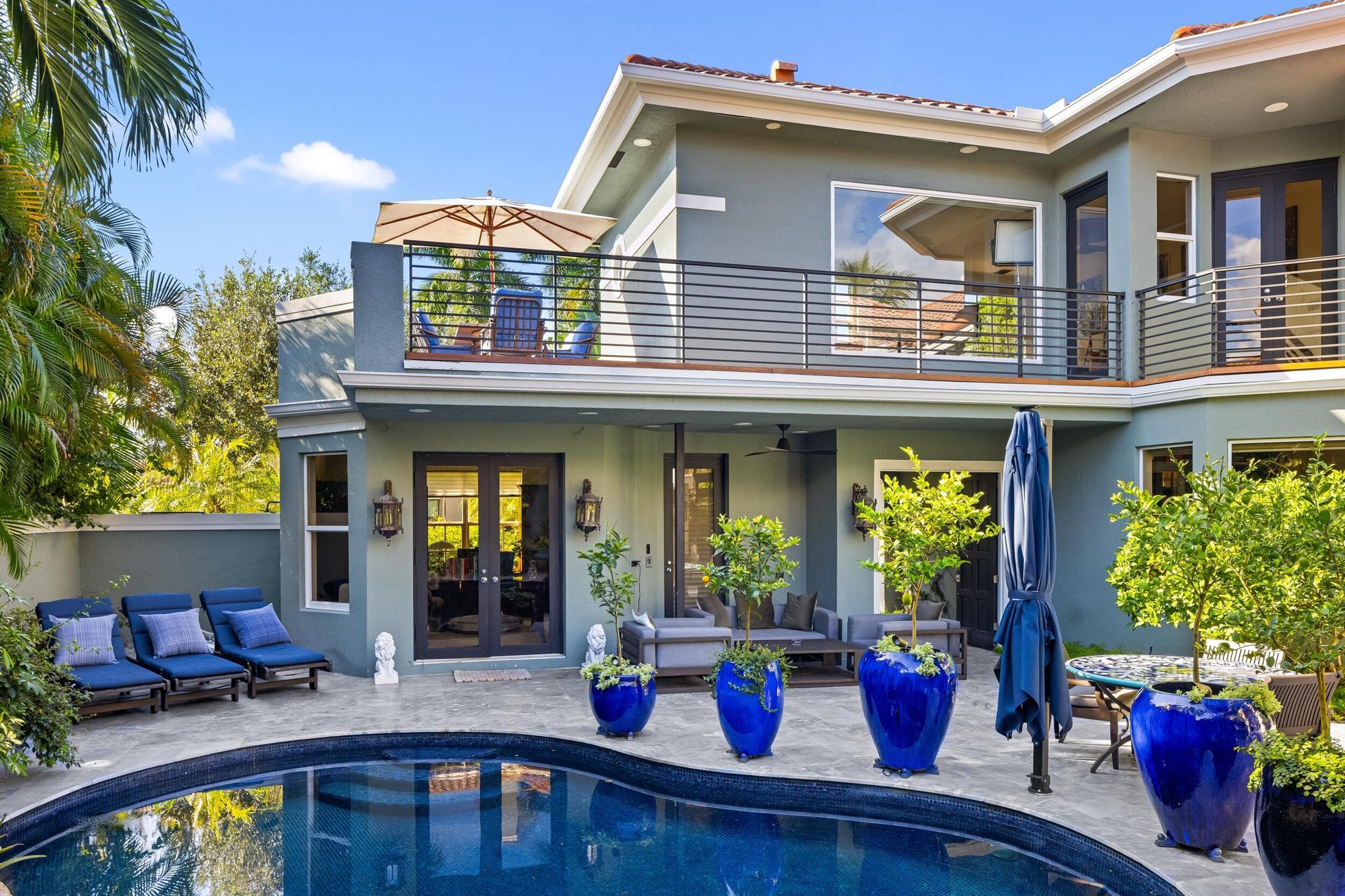 SEASONS - Residential