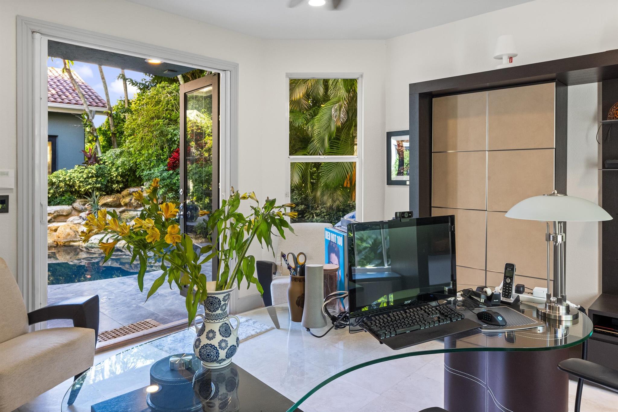 SEASONS - Residential