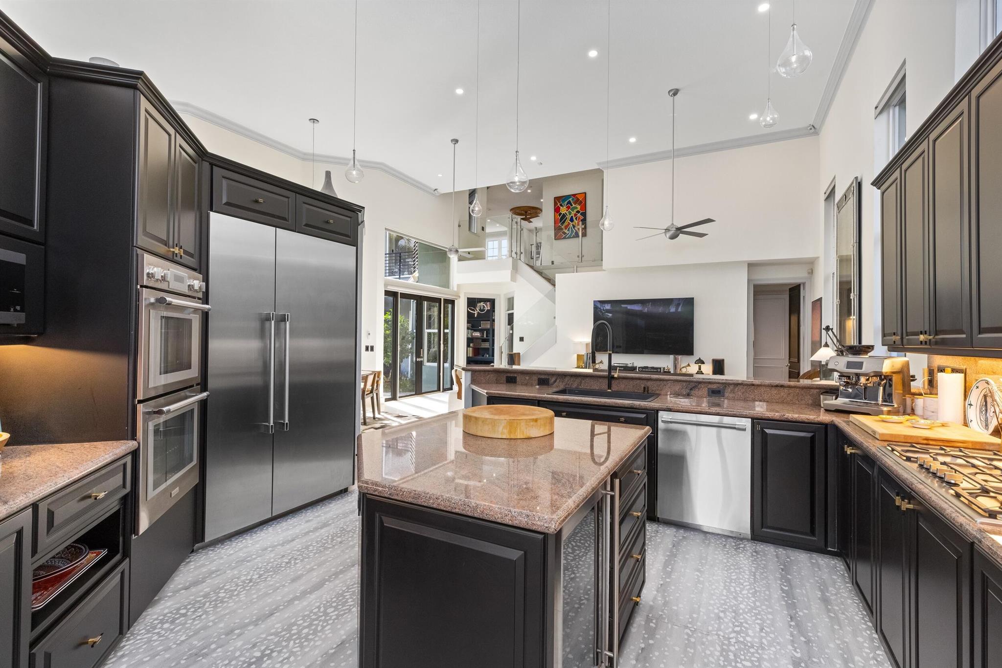 SEASONS - Residential