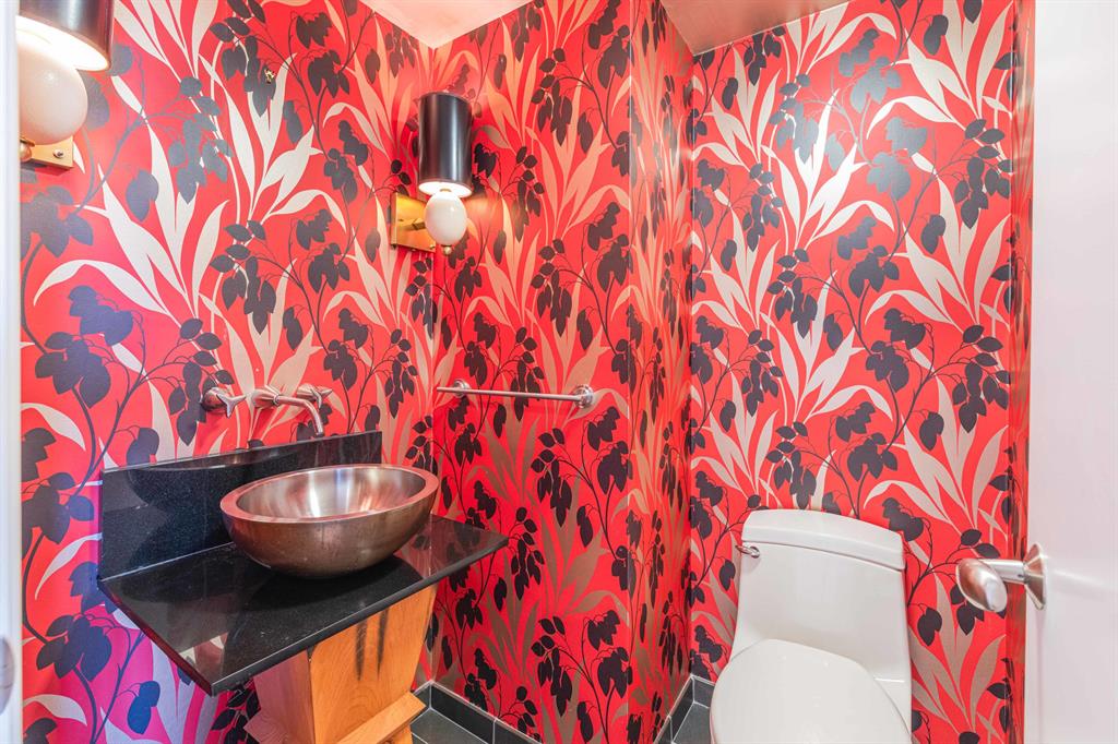 TRUMP PLAZA - Residential