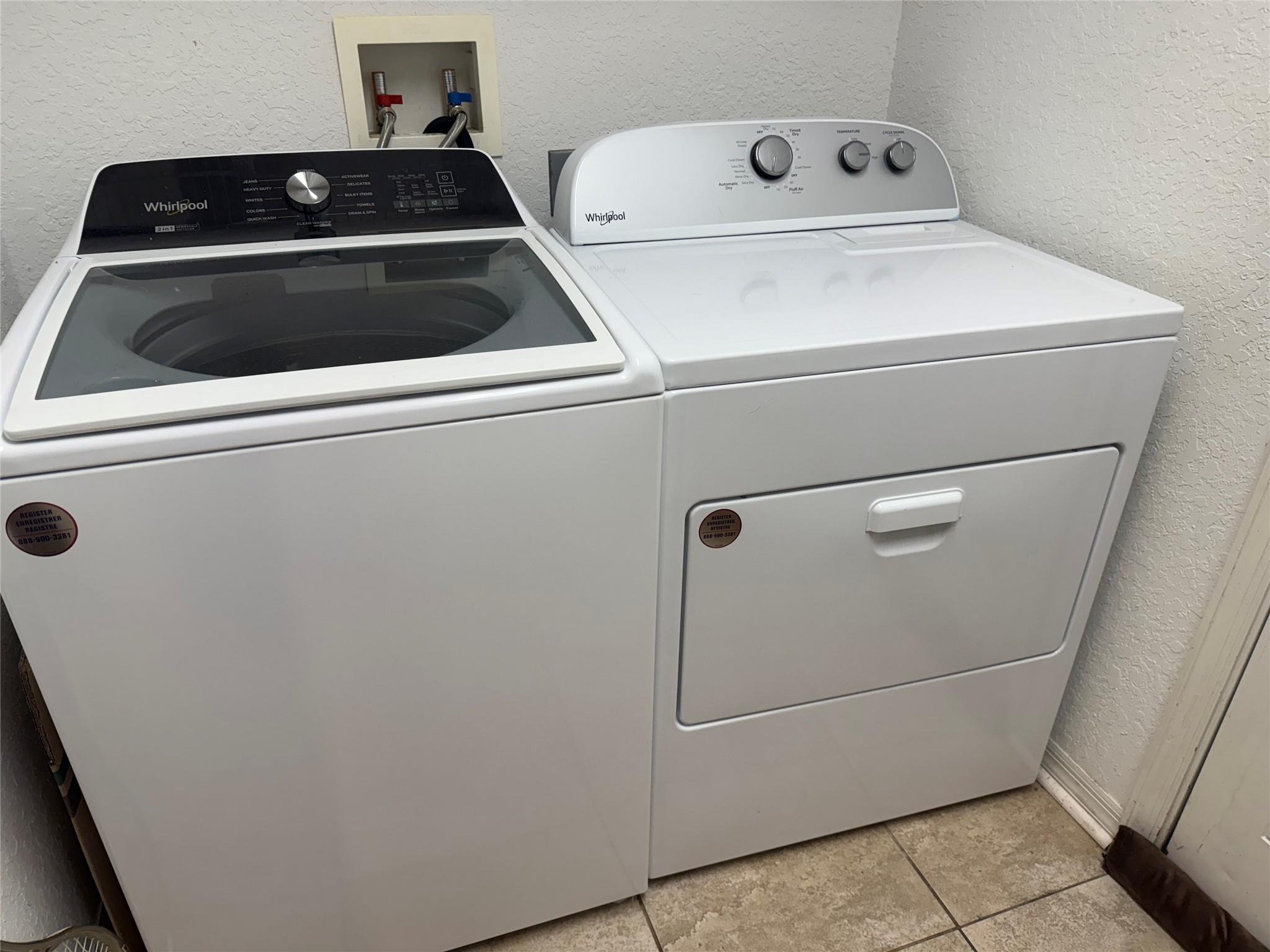 Savannah at the Lakes - Residential