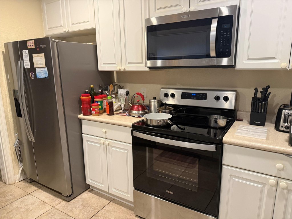 Savannah at the Lakes - Residential