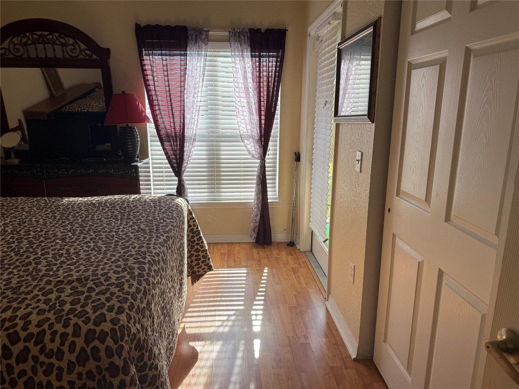 Savannah at the Lakes - Residential