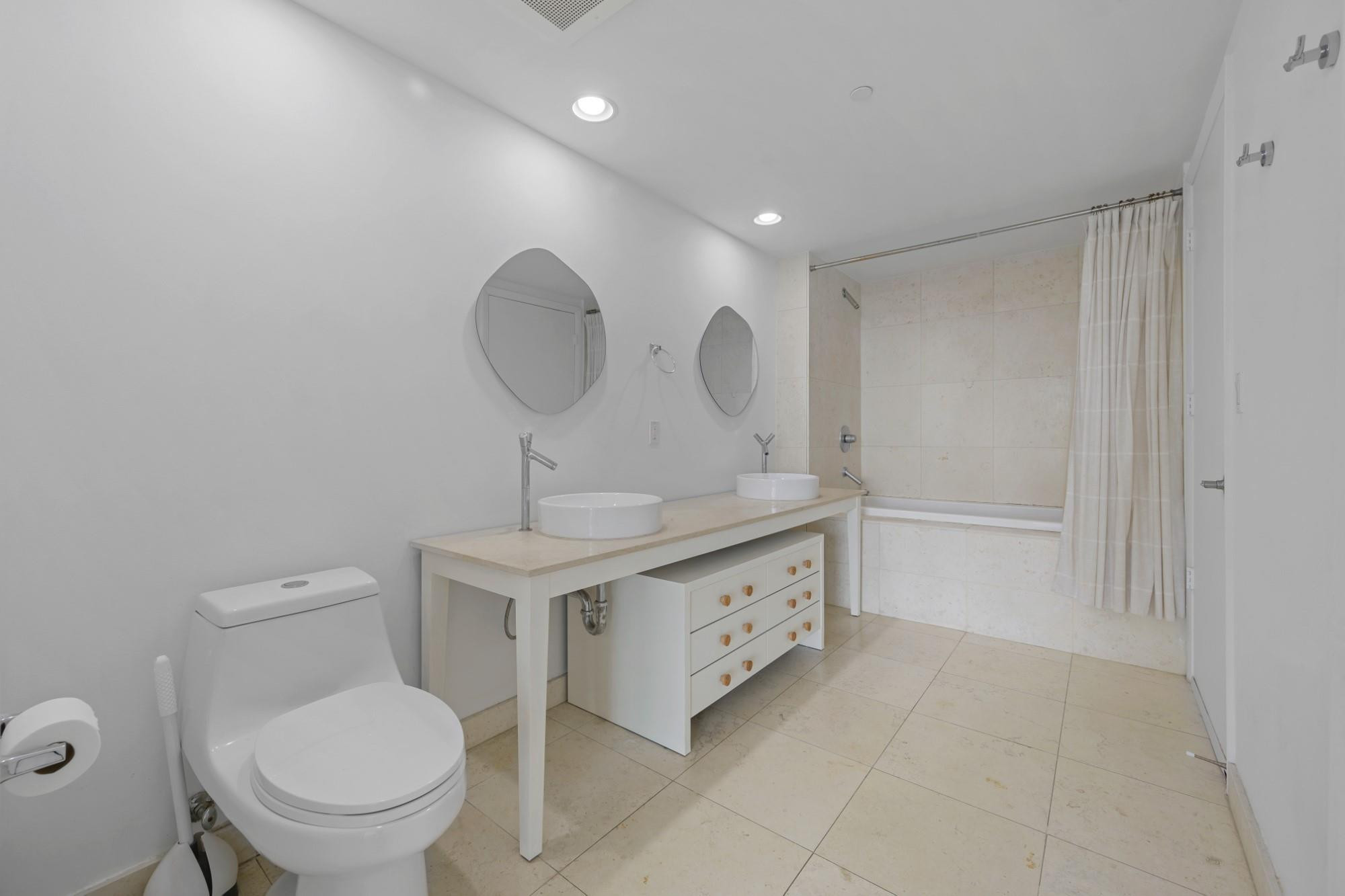 ICON BRICKELL NO TWO - Residential Lease