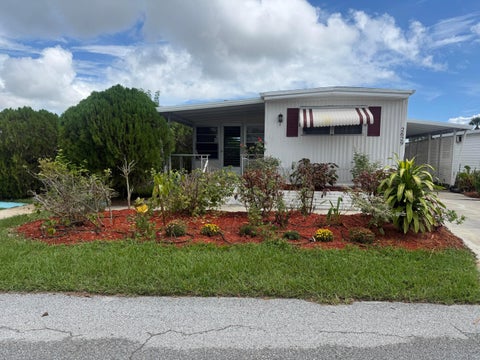 Photo of 2629 SE Penny Lane, Stuart, FL 34994 (MLS # B26071252)