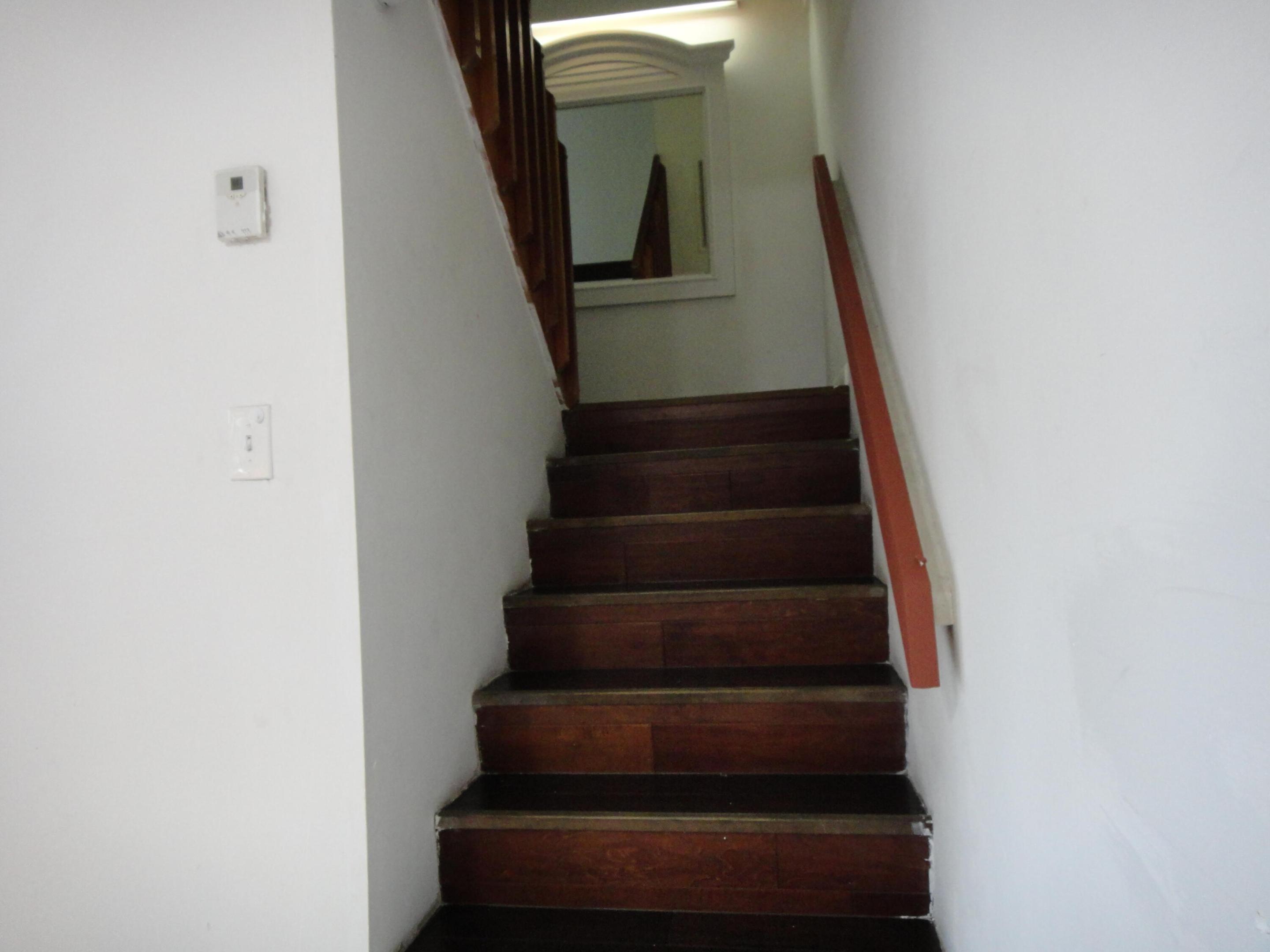 SOMERSET - Residential Lease