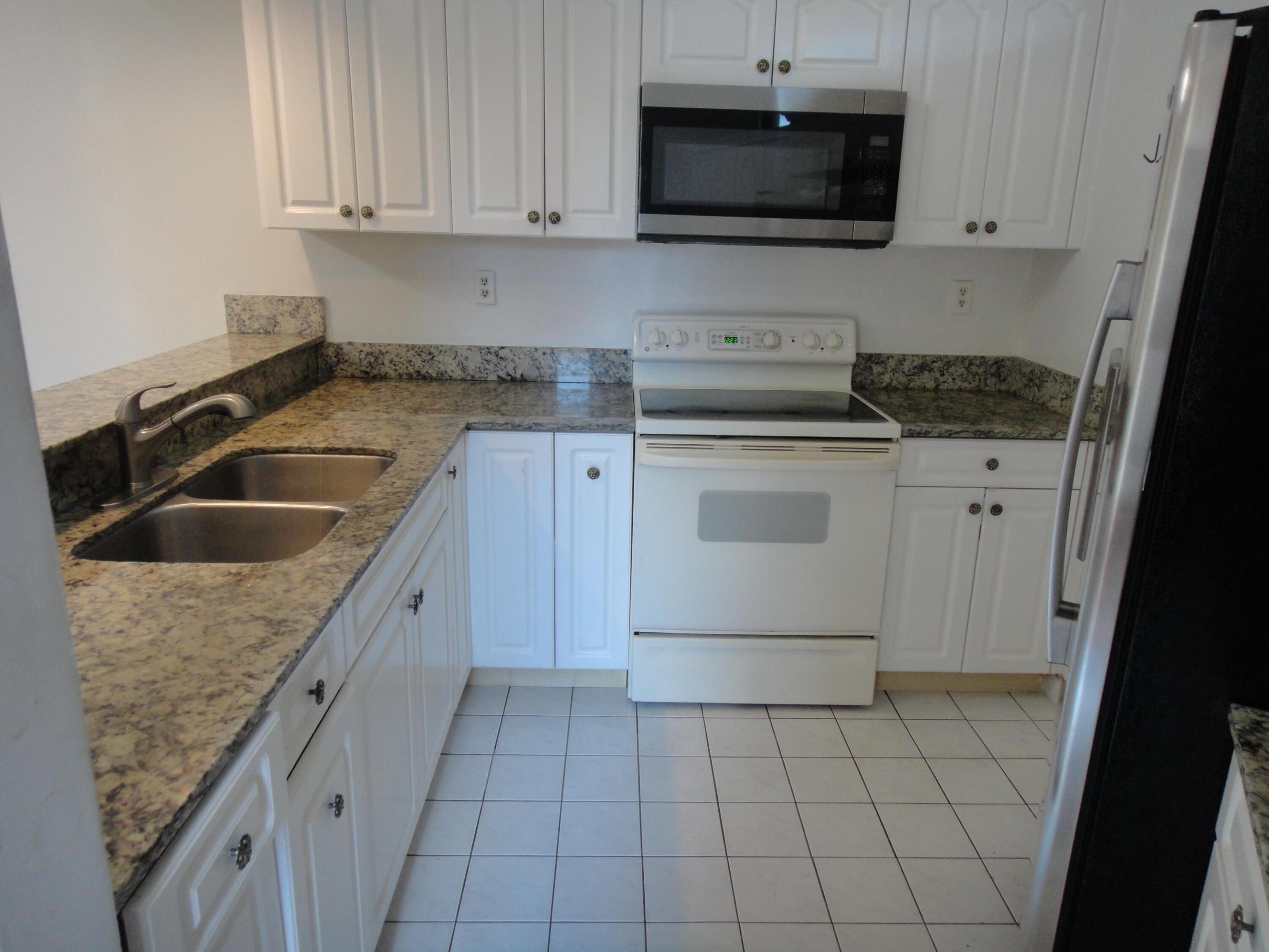 SOMERSET - Residential Lease