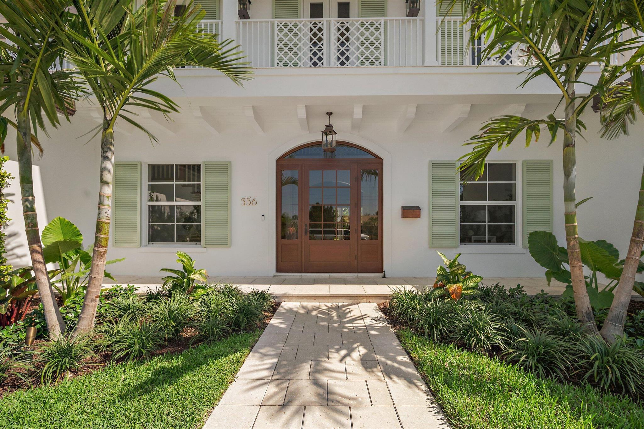 556 Greenway Drive