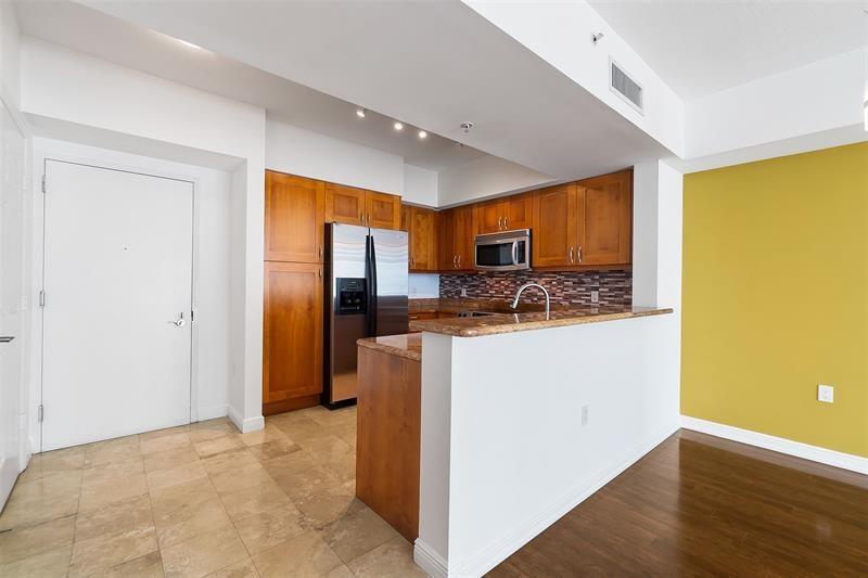 DUO CONDOMINIUM EAST - Residential Lease