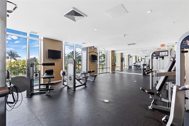 DUO CONDOMINIUM EAST - Residential Lease