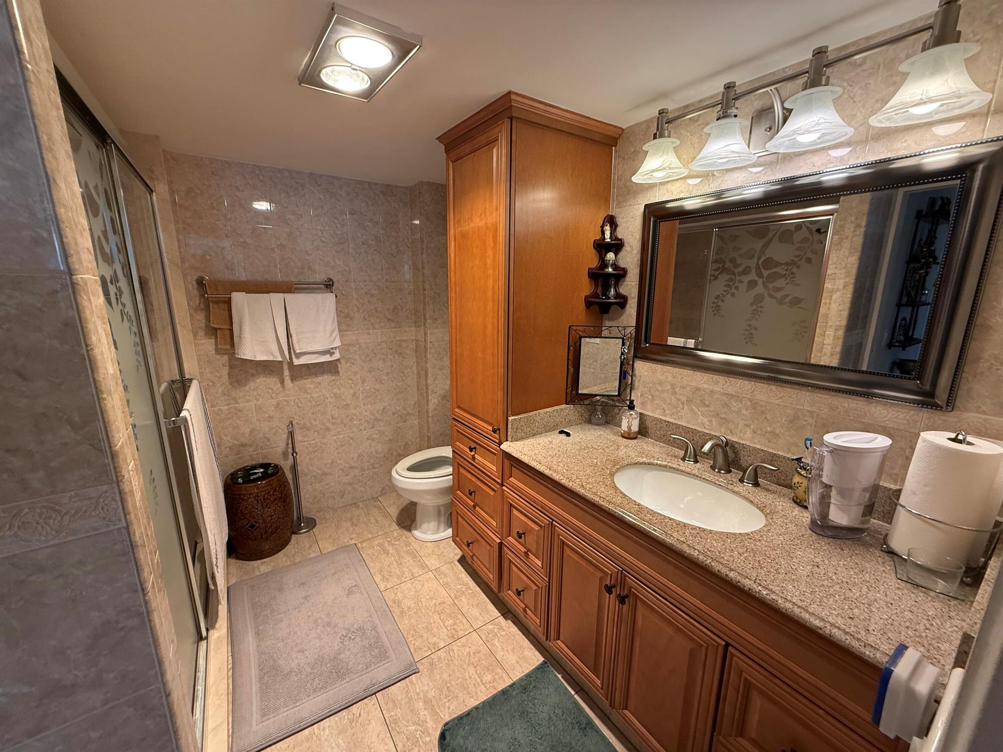 The Commodore - Residential