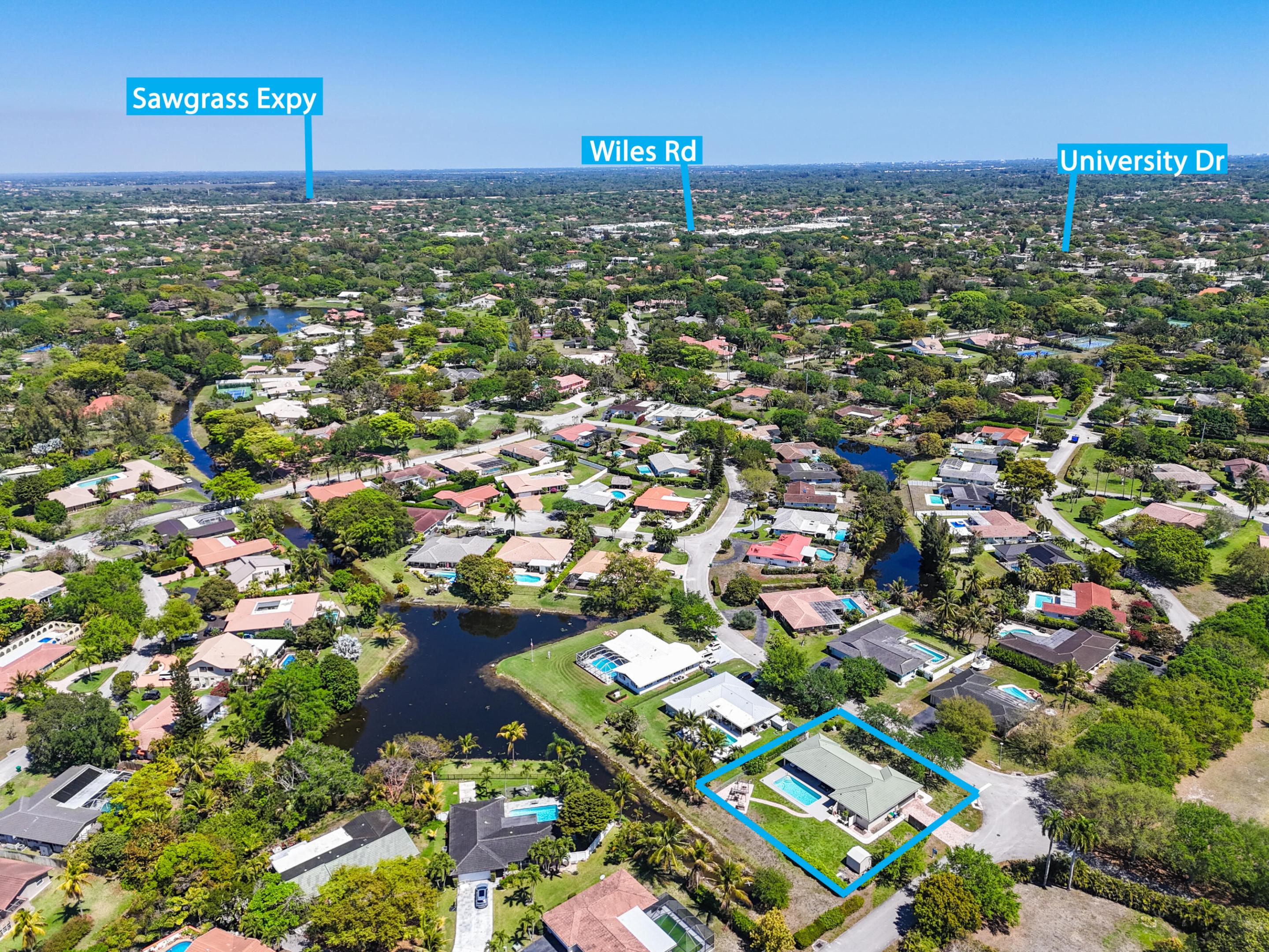 CORAL SPRINGS LAKES - Residential