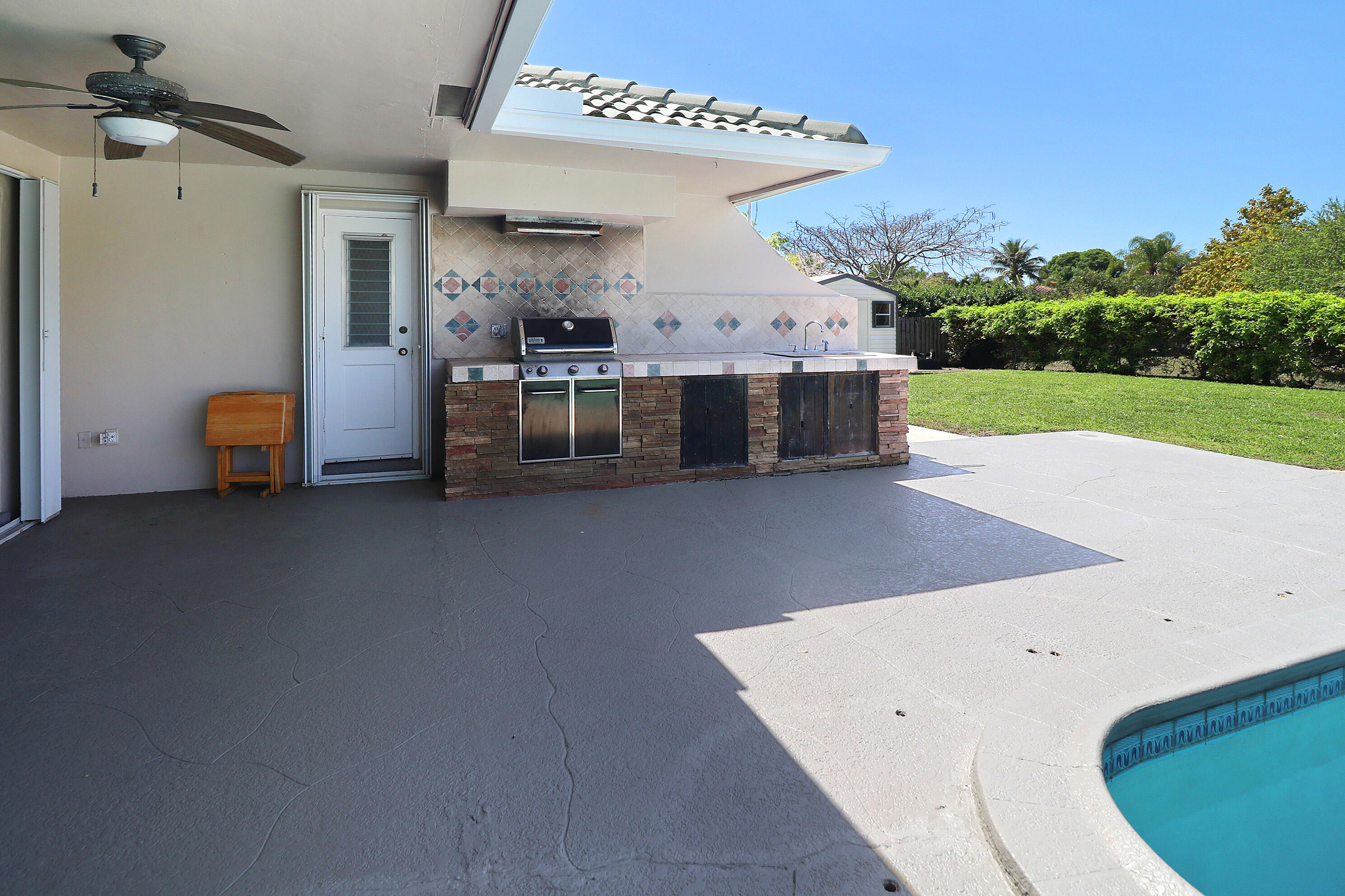 CORAL SPRINGS LAKES - Residential