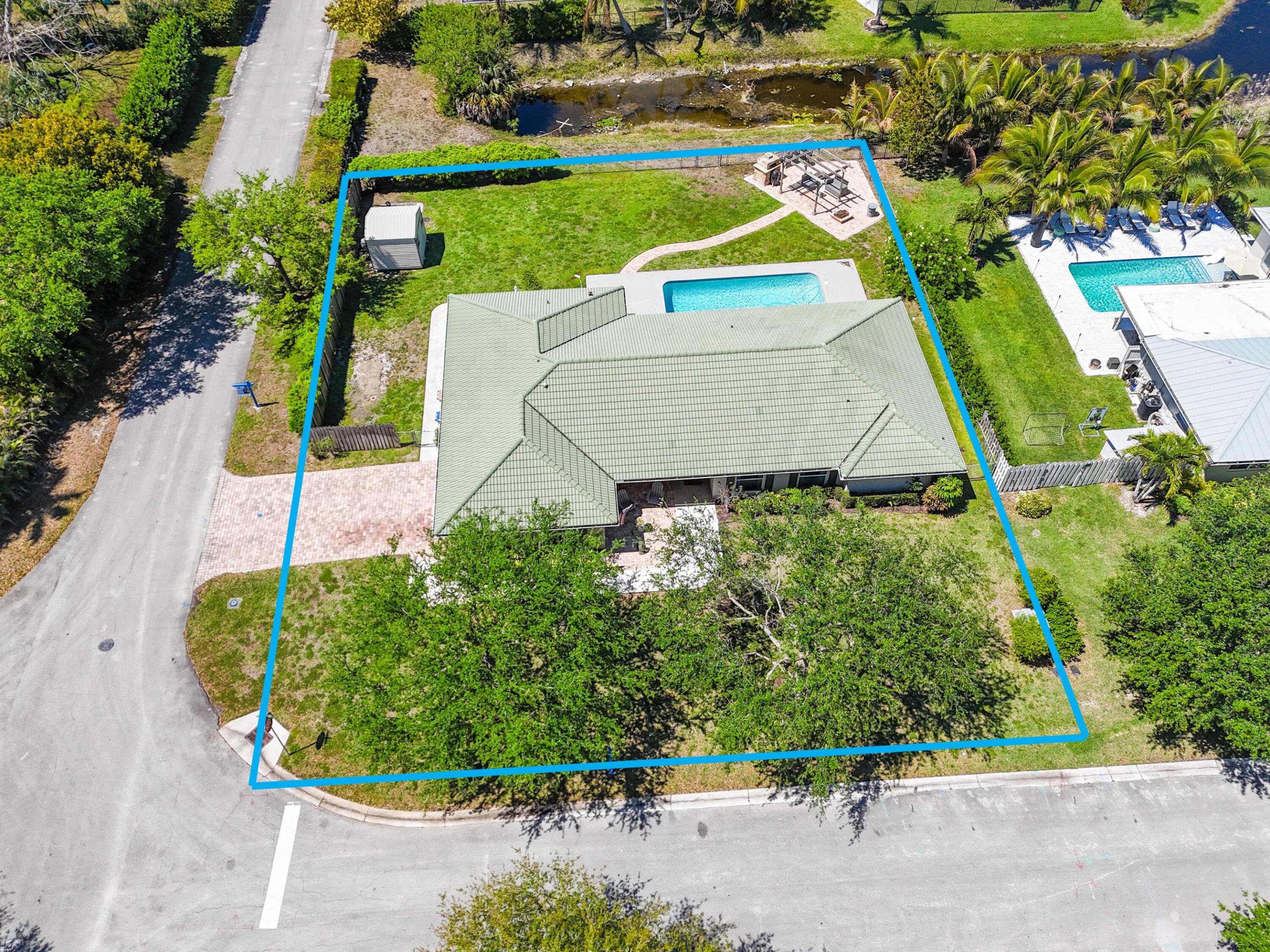 CORAL SPRINGS LAKES - Residential
