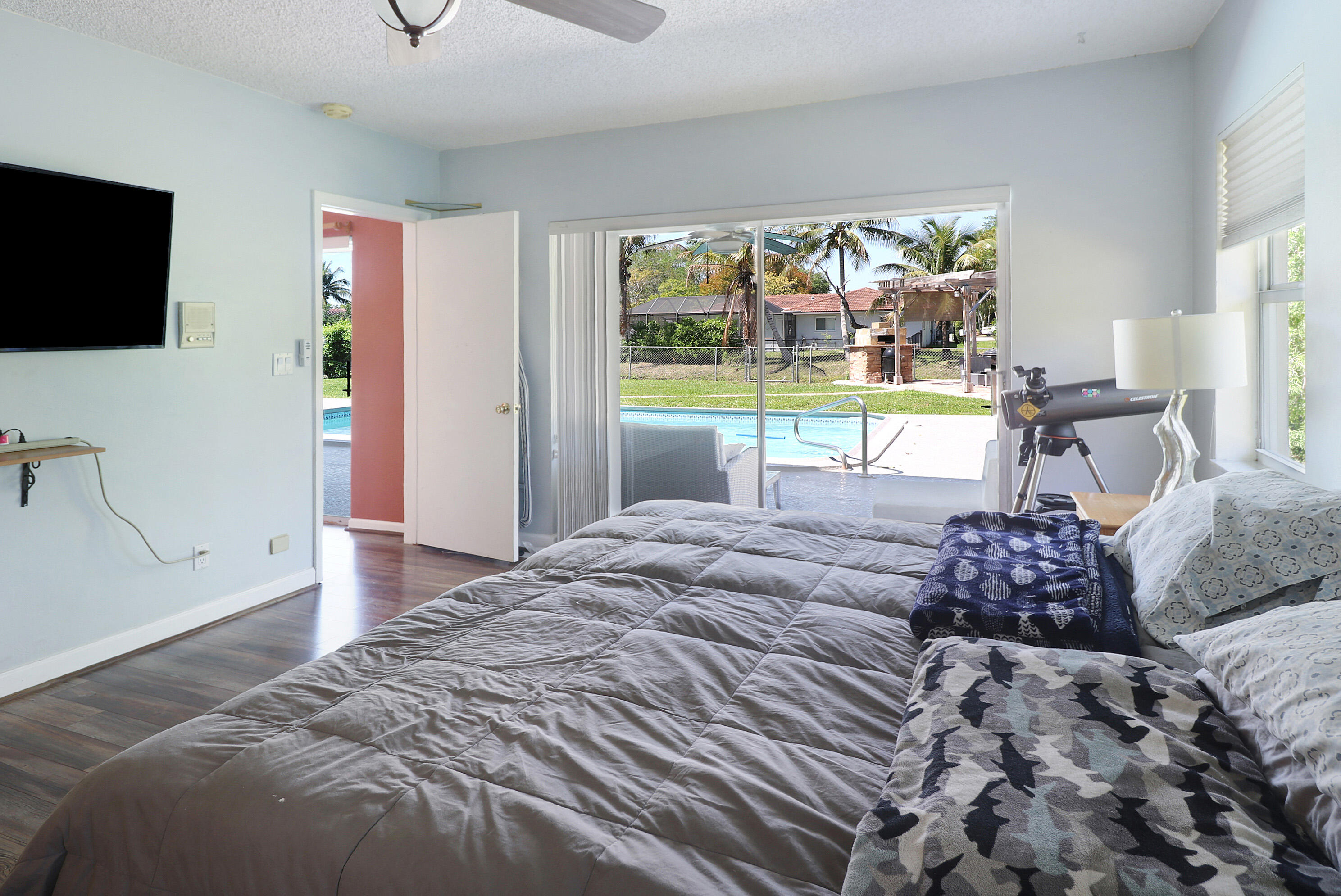 CORAL SPRINGS LAKES - Residential