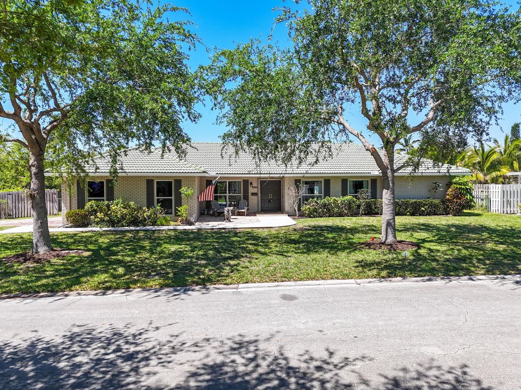 Photo of 9901 NW 37th Street, Coral Springs, FL 33065 (MLS # B26006376)