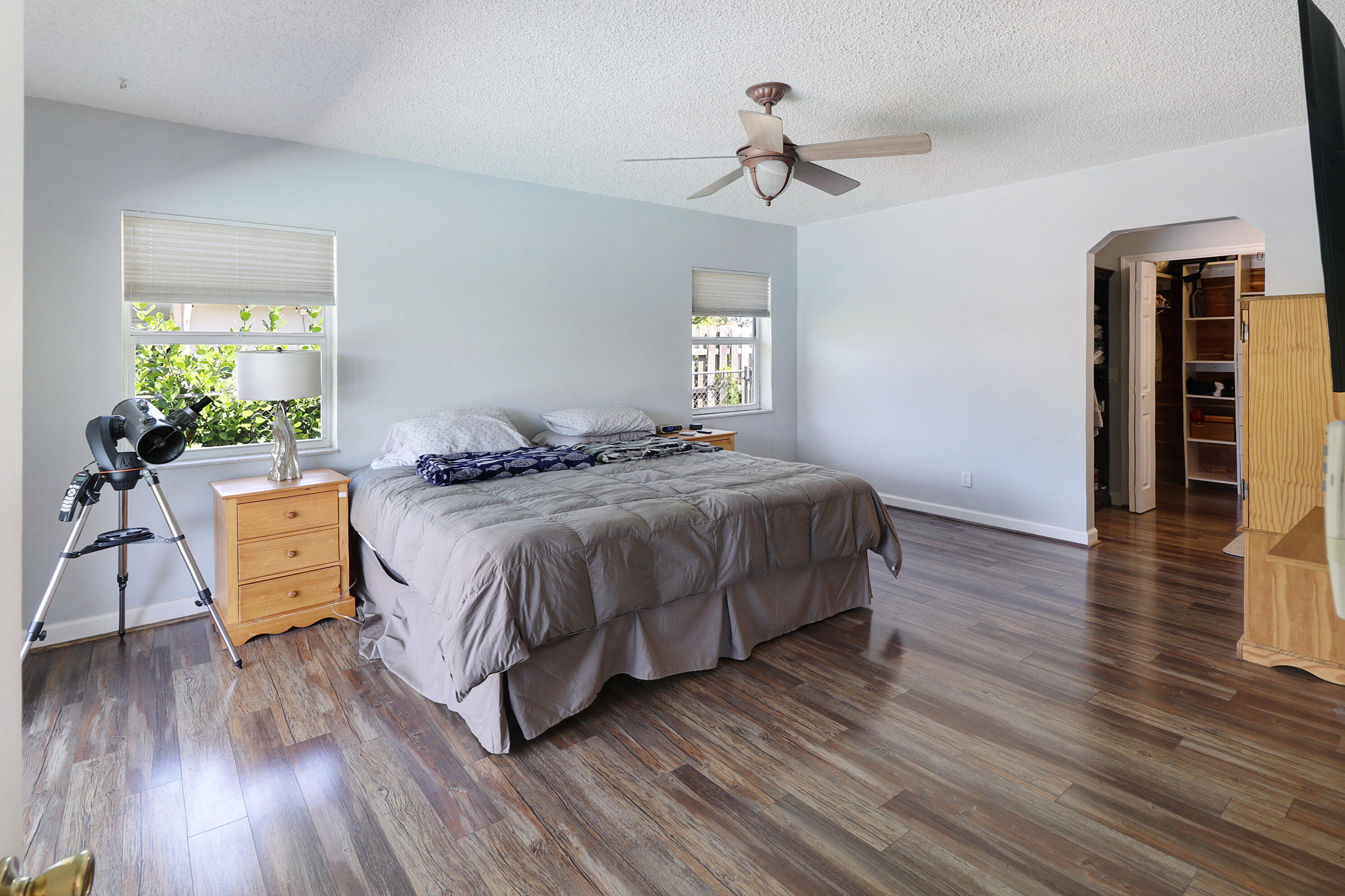 CORAL SPRINGS LAKES - Residential