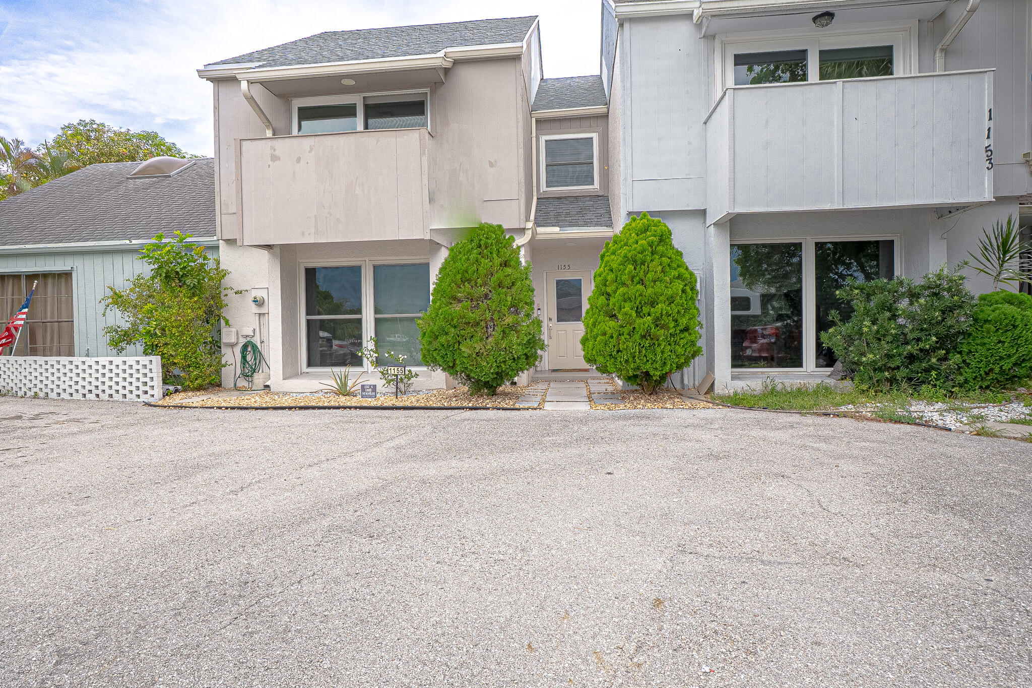 SOUTH SHORE 4 OF WELLINGTON - Residential Lease