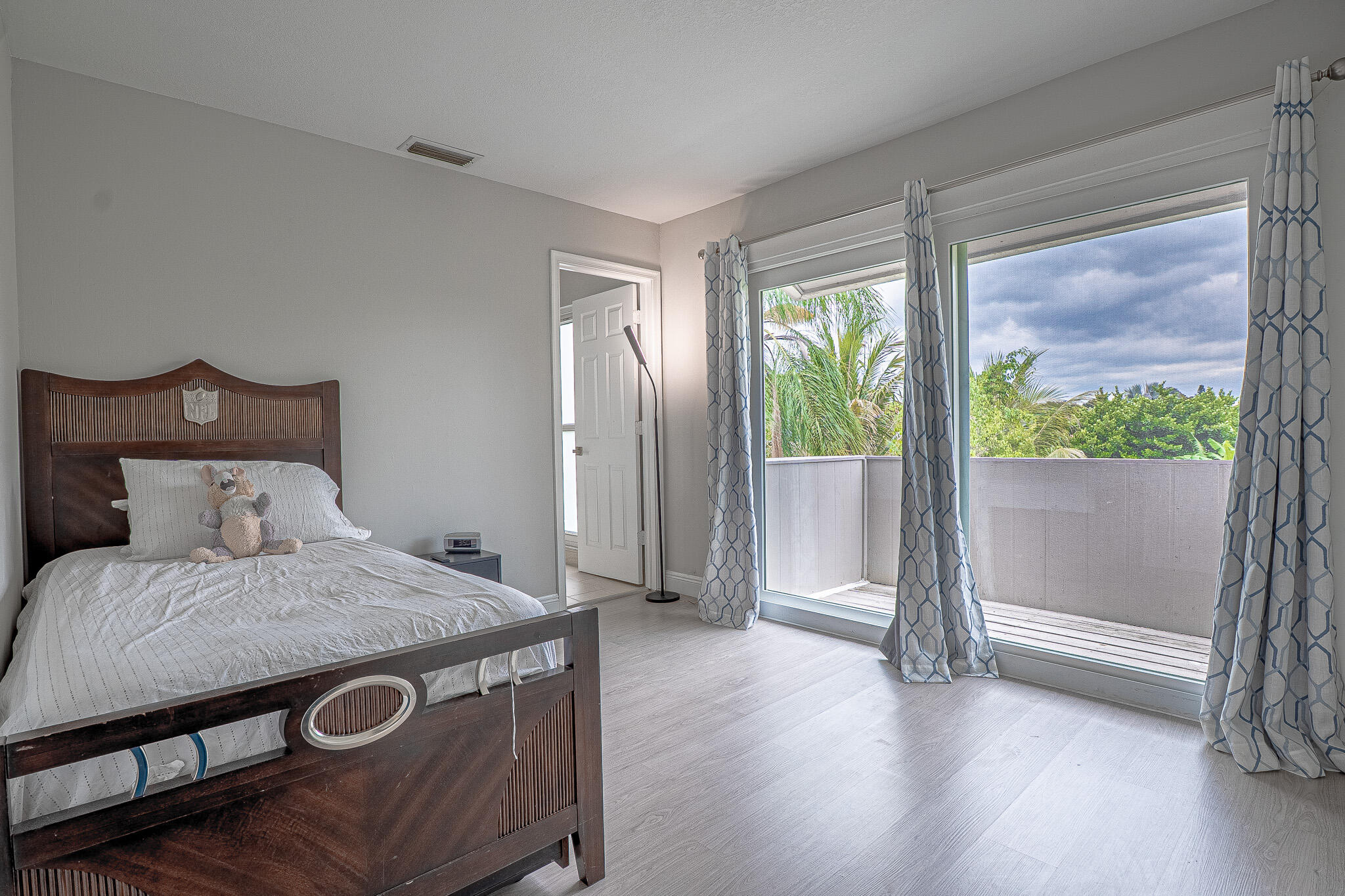 SOUTH SHORE 4 OF WELLINGTON - Residential Lease